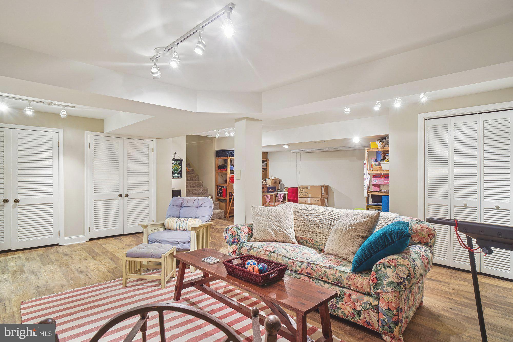 OLD FARM - Residential