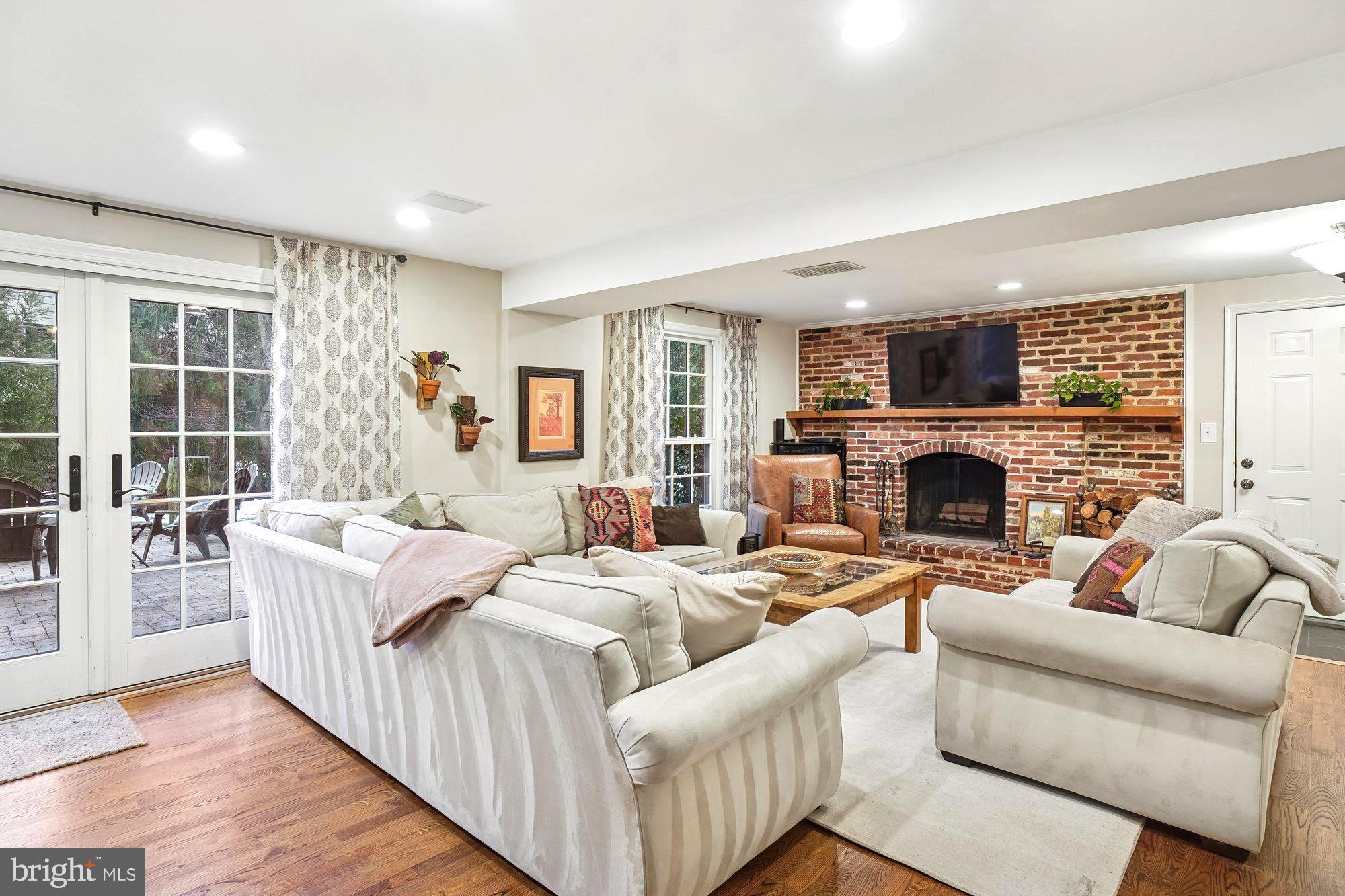 OLD FARM - Residential