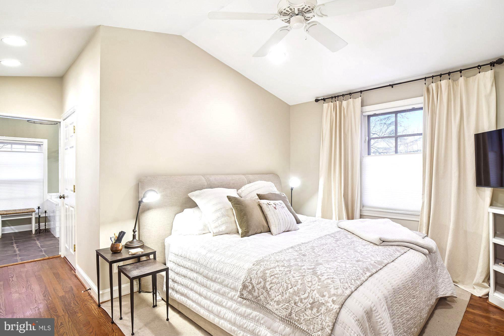 OLD FARM - Residential