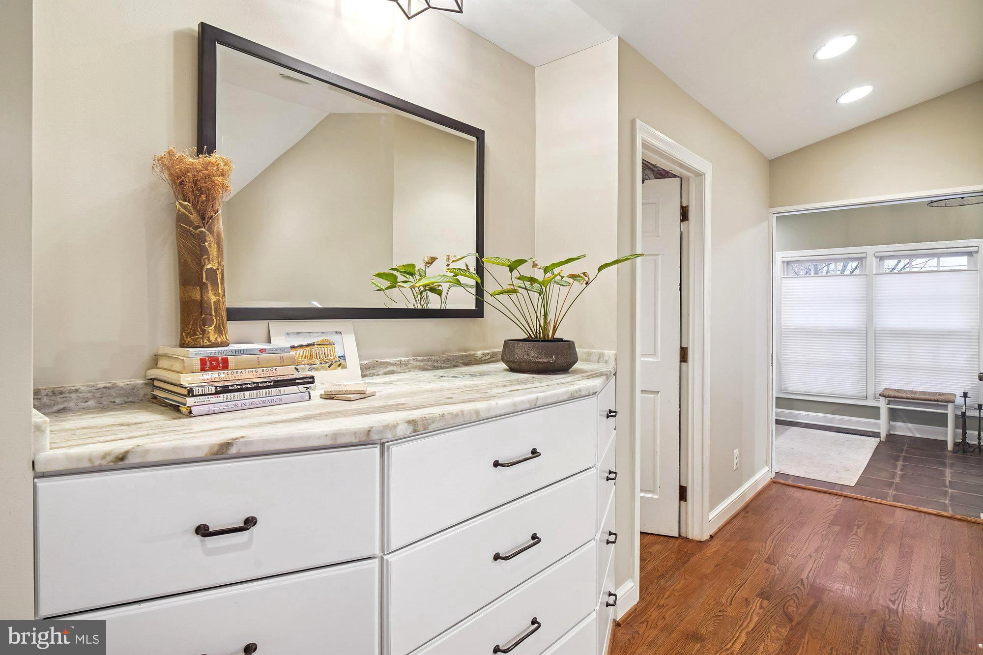 OLD FARM - Residential