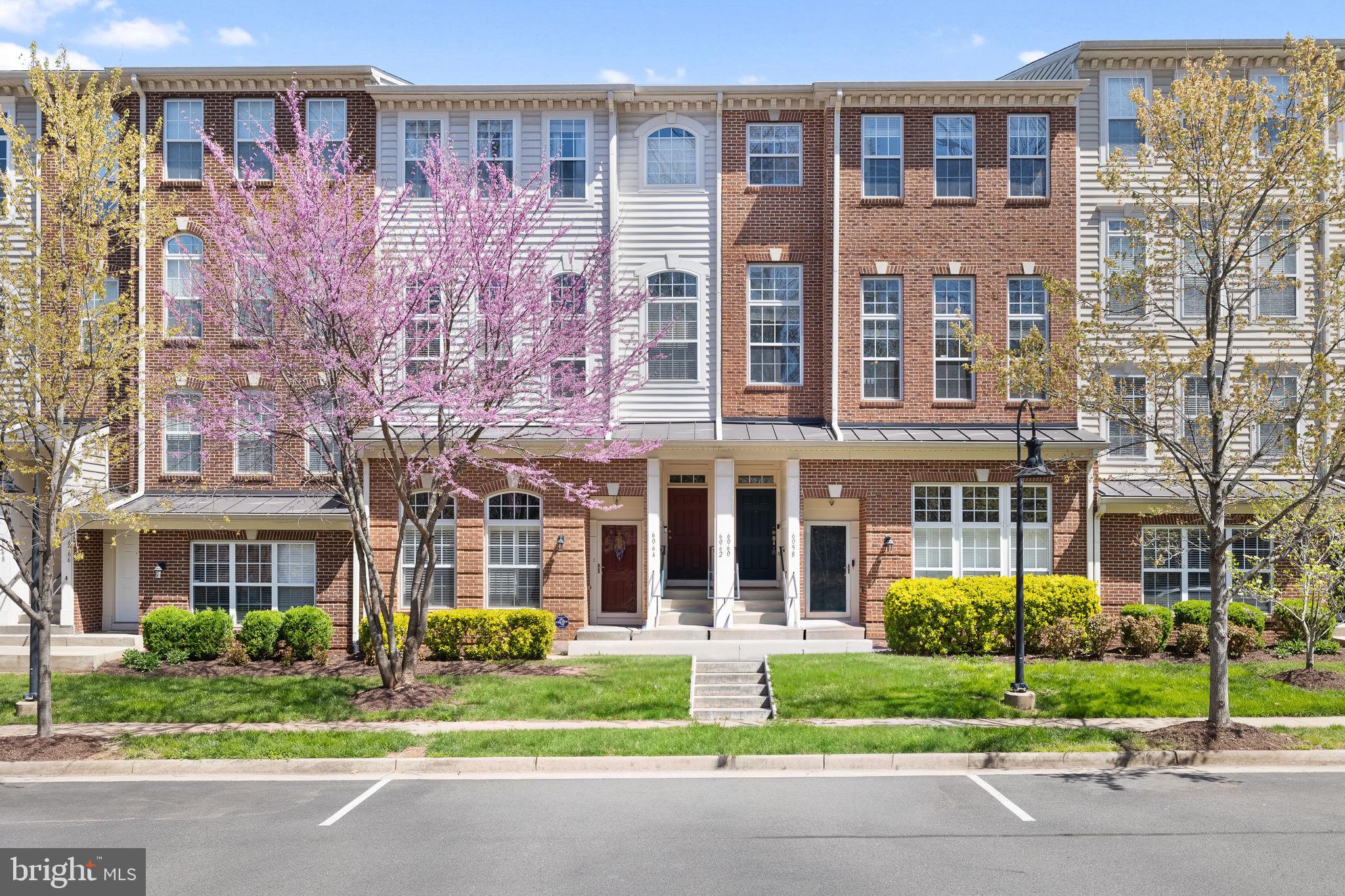 MARKET CENTER CONDOMINIUM - Residential