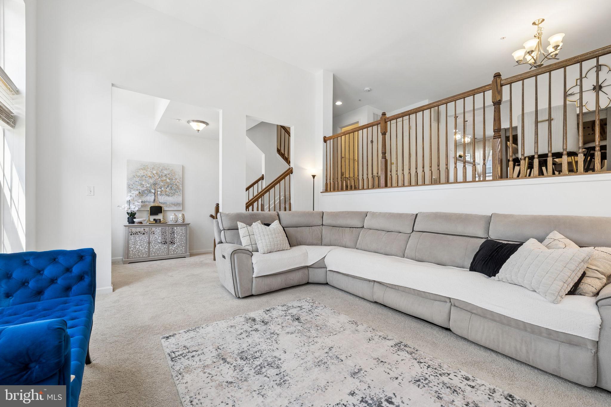 MARKET CENTER CONDOMINIUM - Residential