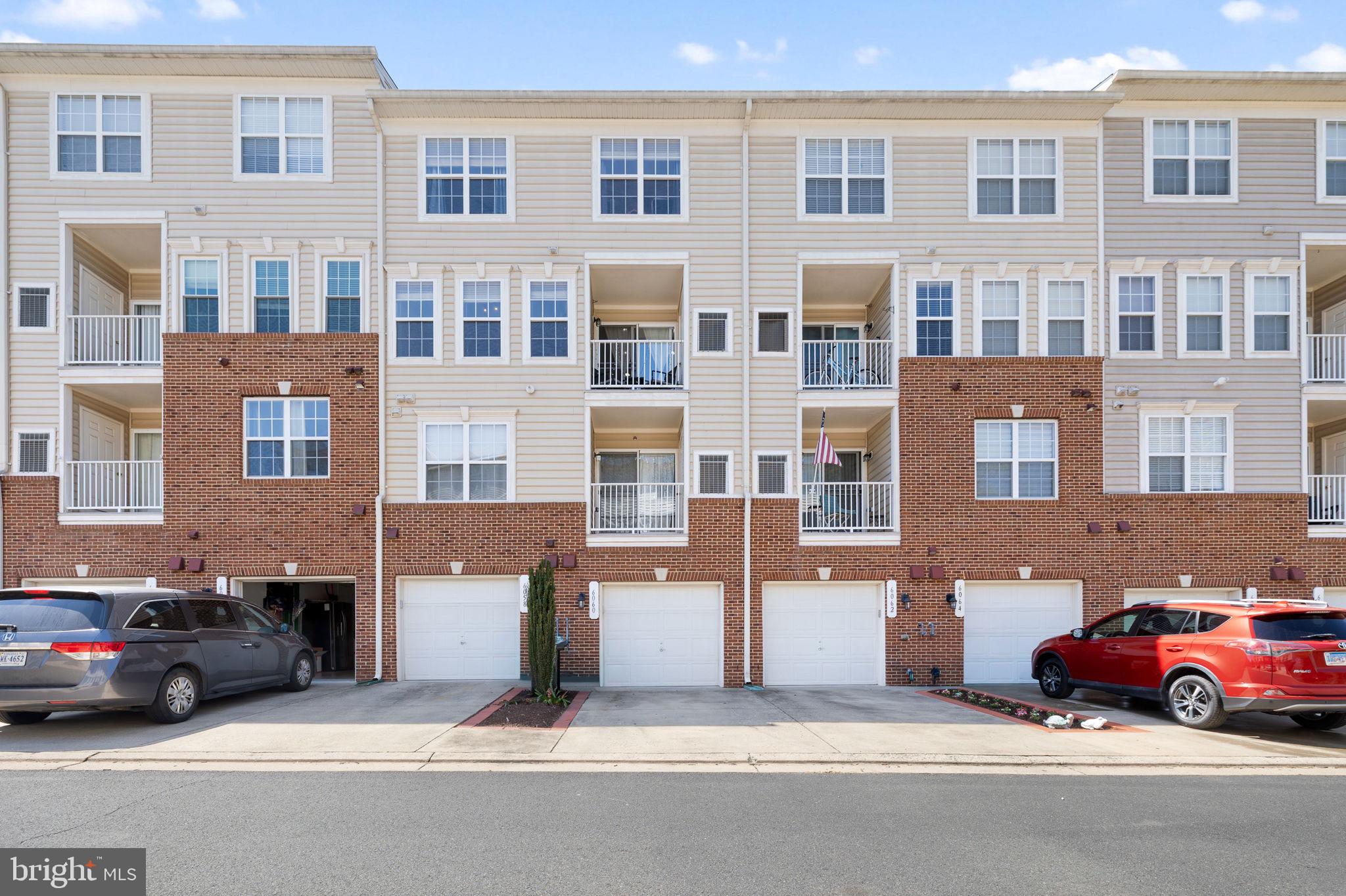 MARKET CENTER CONDOMINIUM - Residential