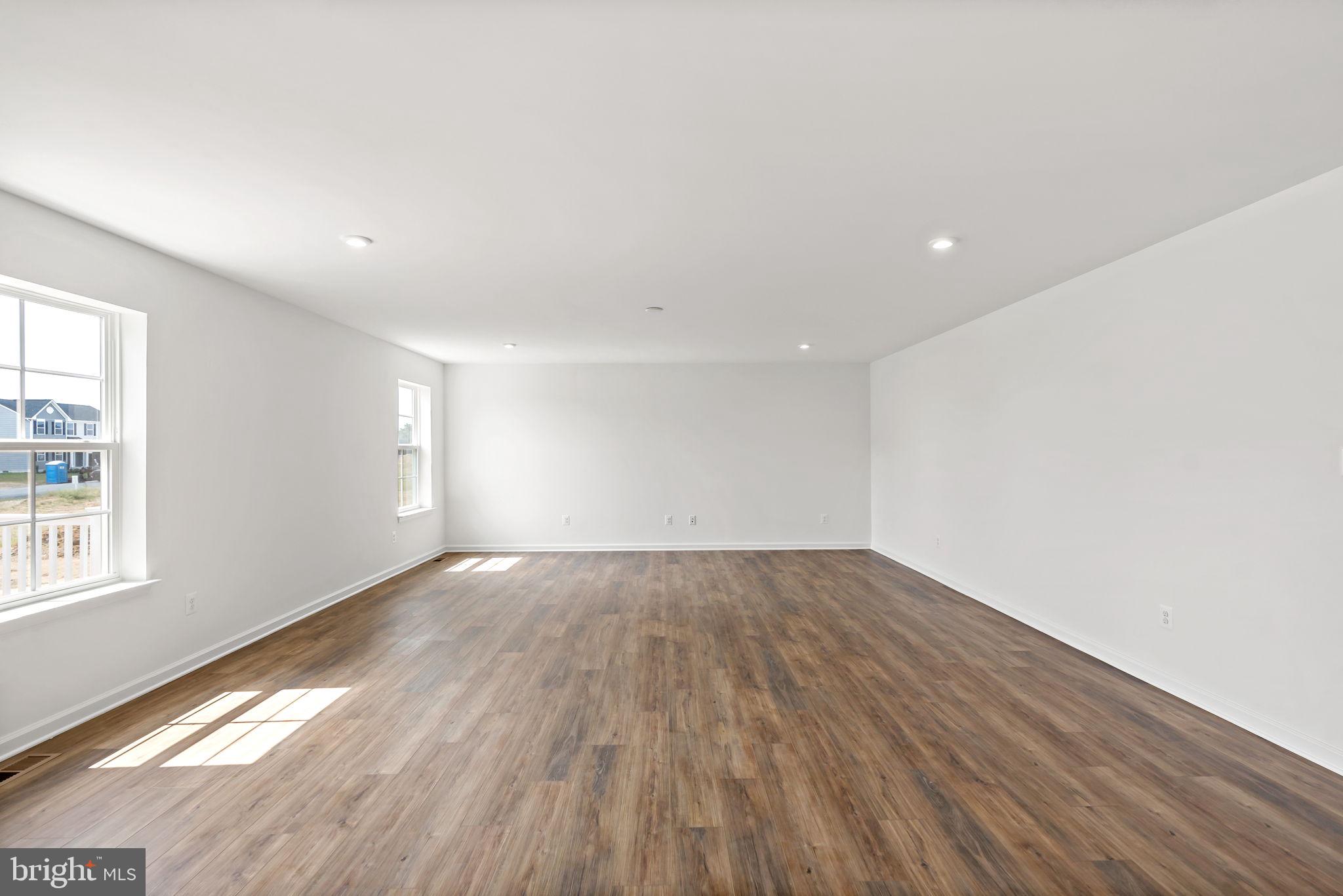 SOUTH BROOK - Residential