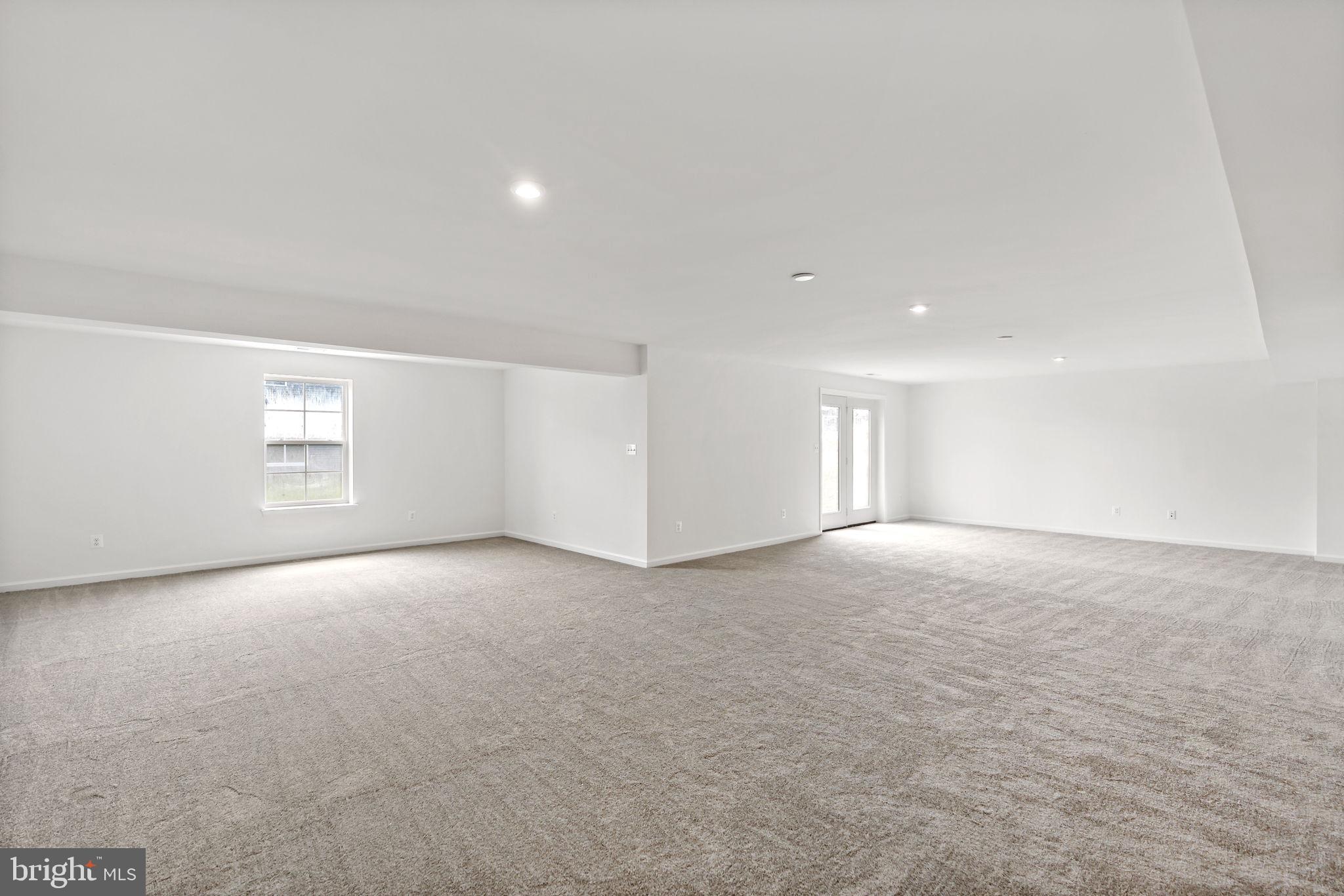 SOUTH BROOK - Residential