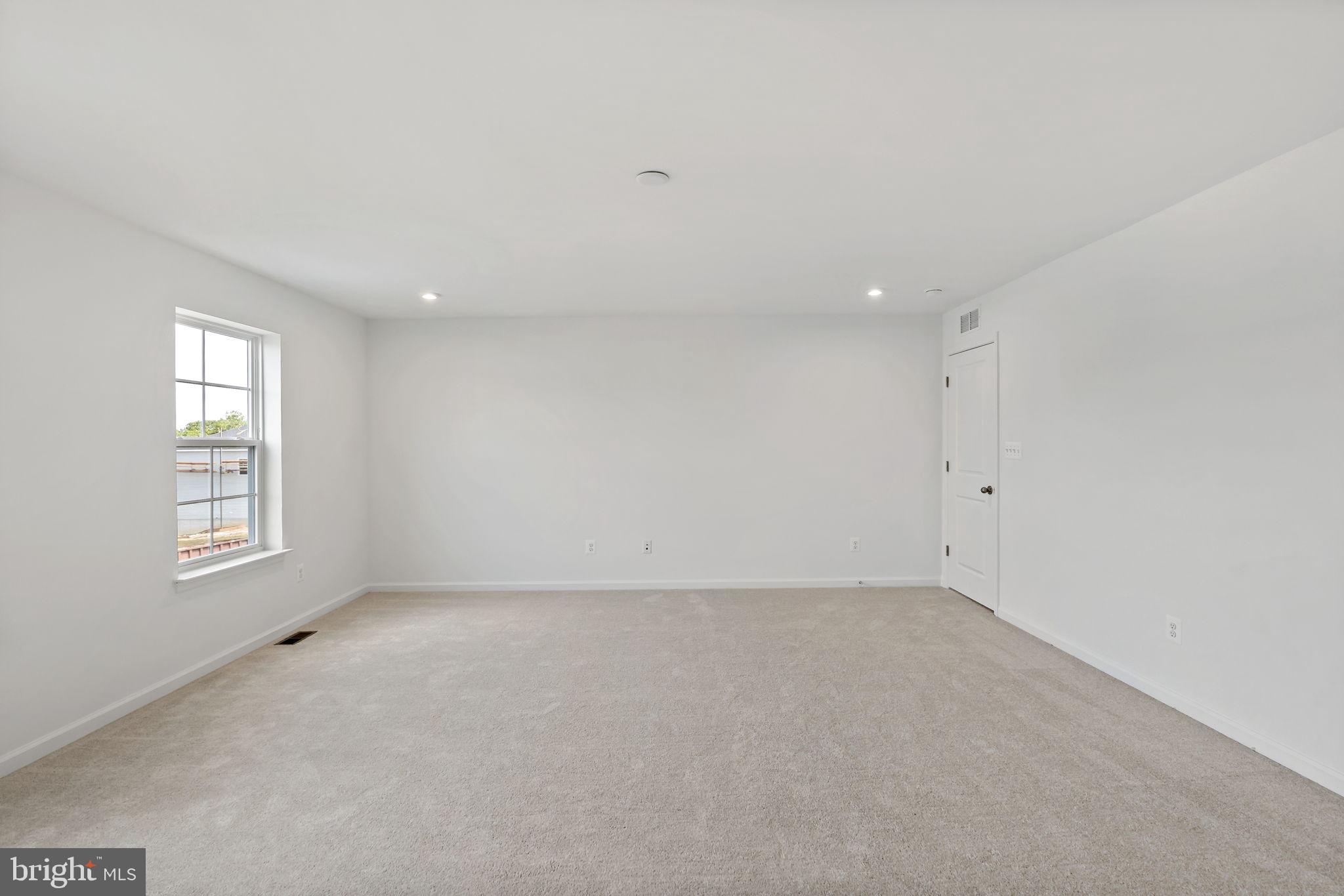 SOUTH BROOK - Residential