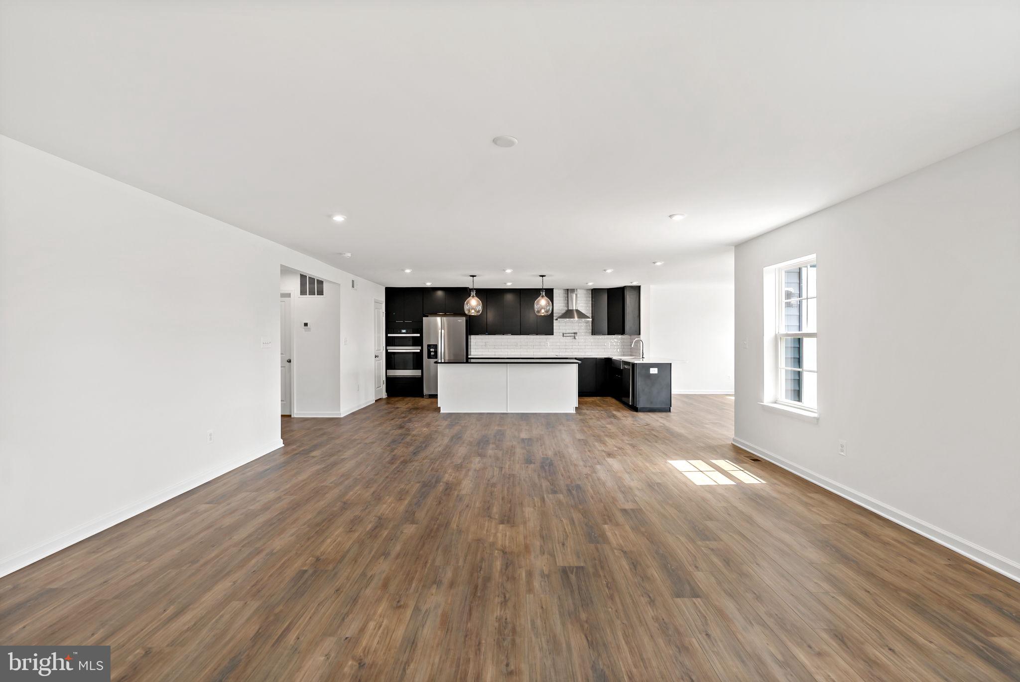 SOUTH BROOK - Residential