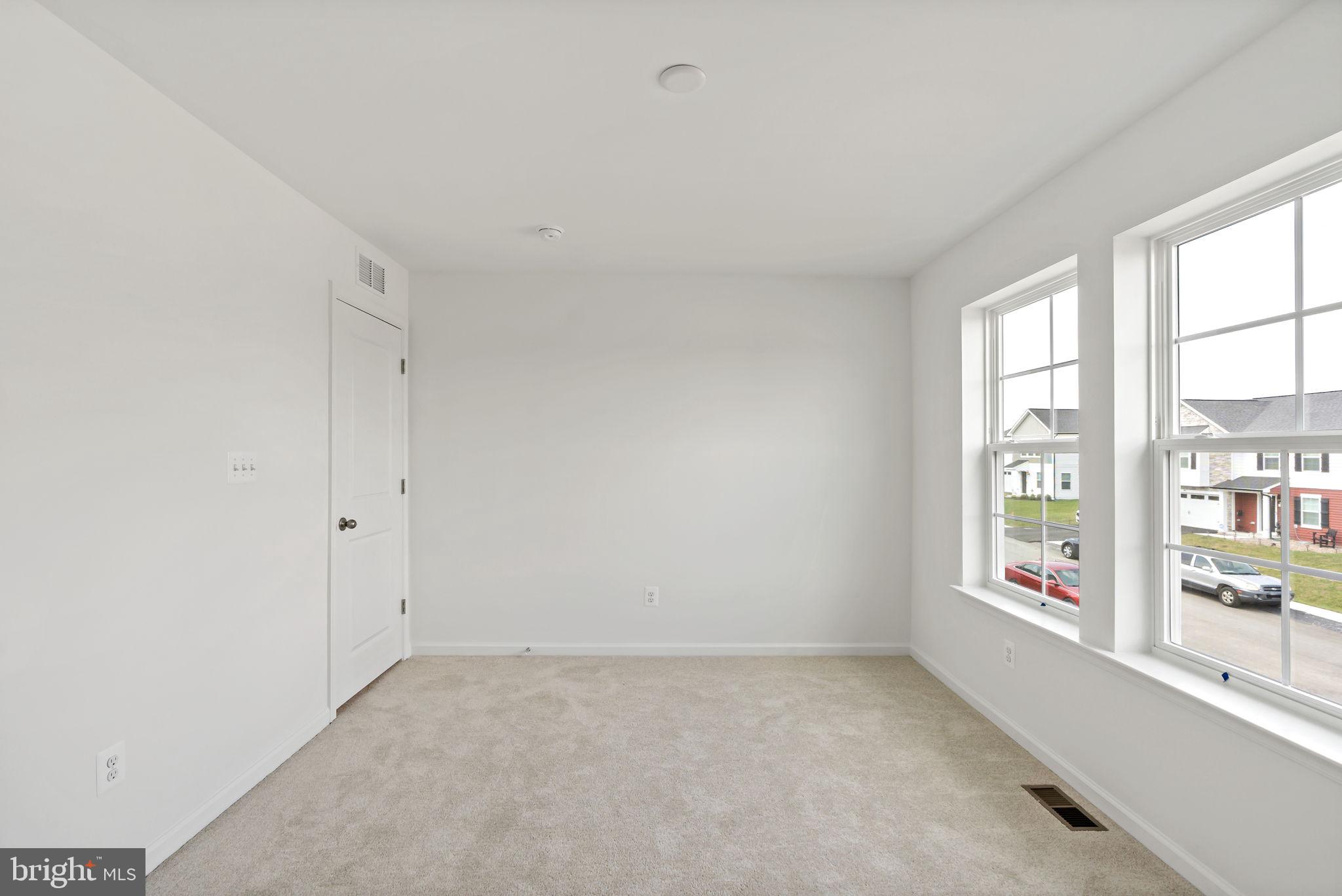 SOUTH BROOK - Residential