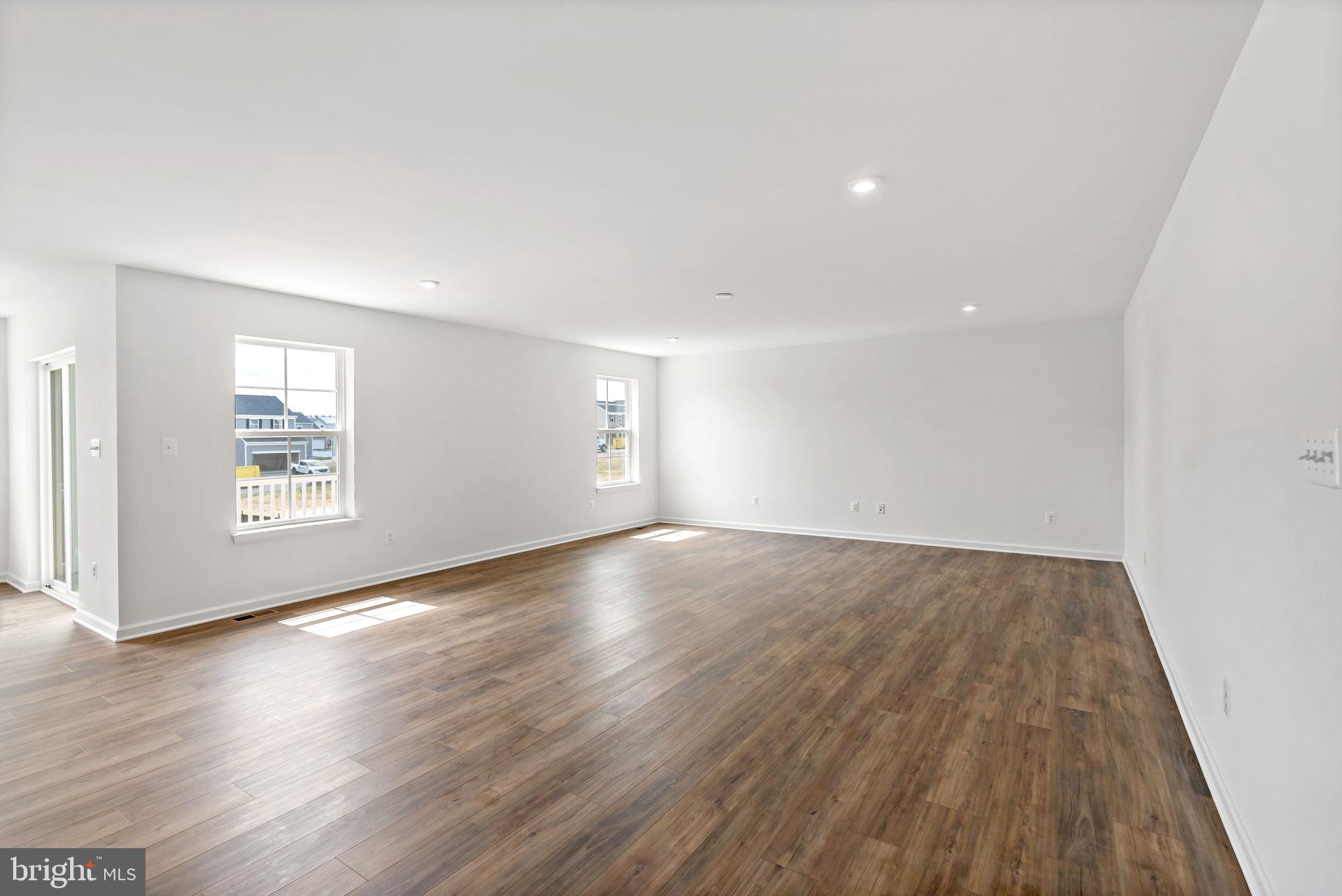 SOUTH BROOK - Residential