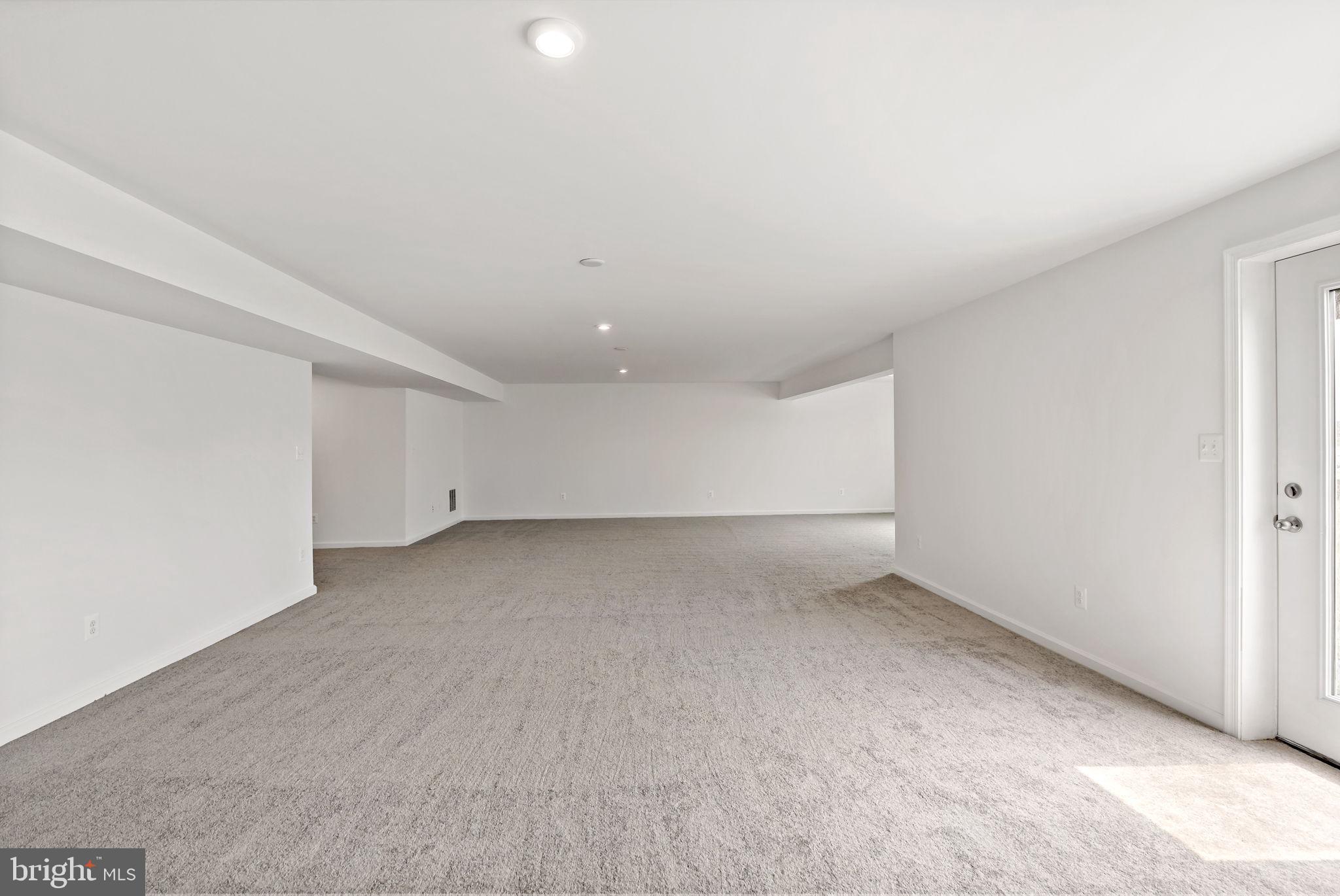 SOUTH BROOK - Residential