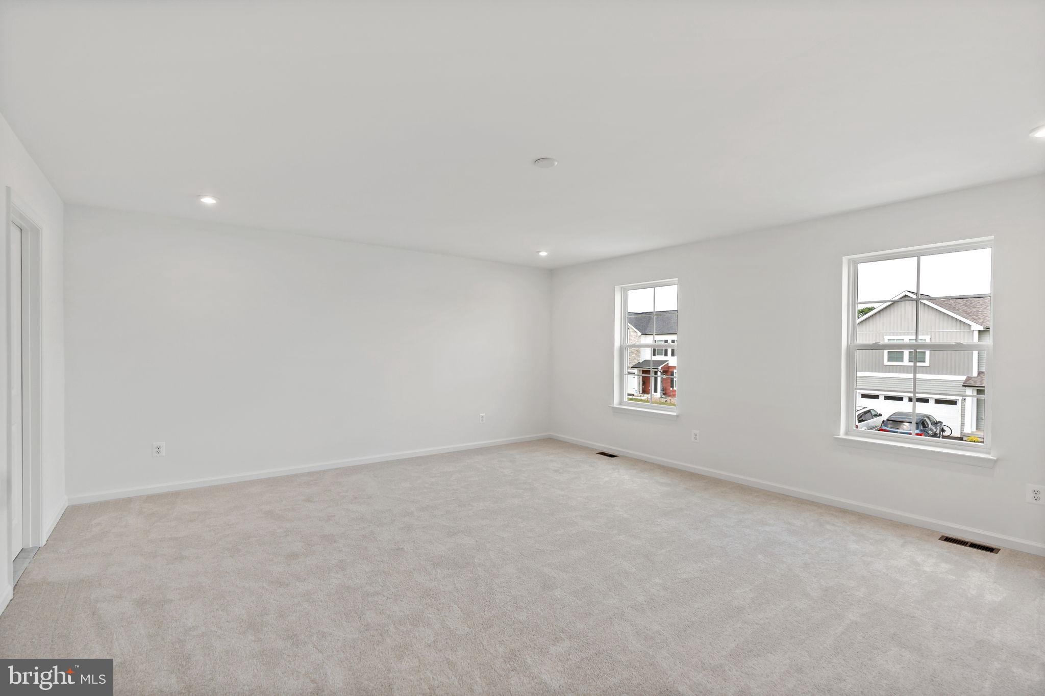 SOUTH BROOK - Residential