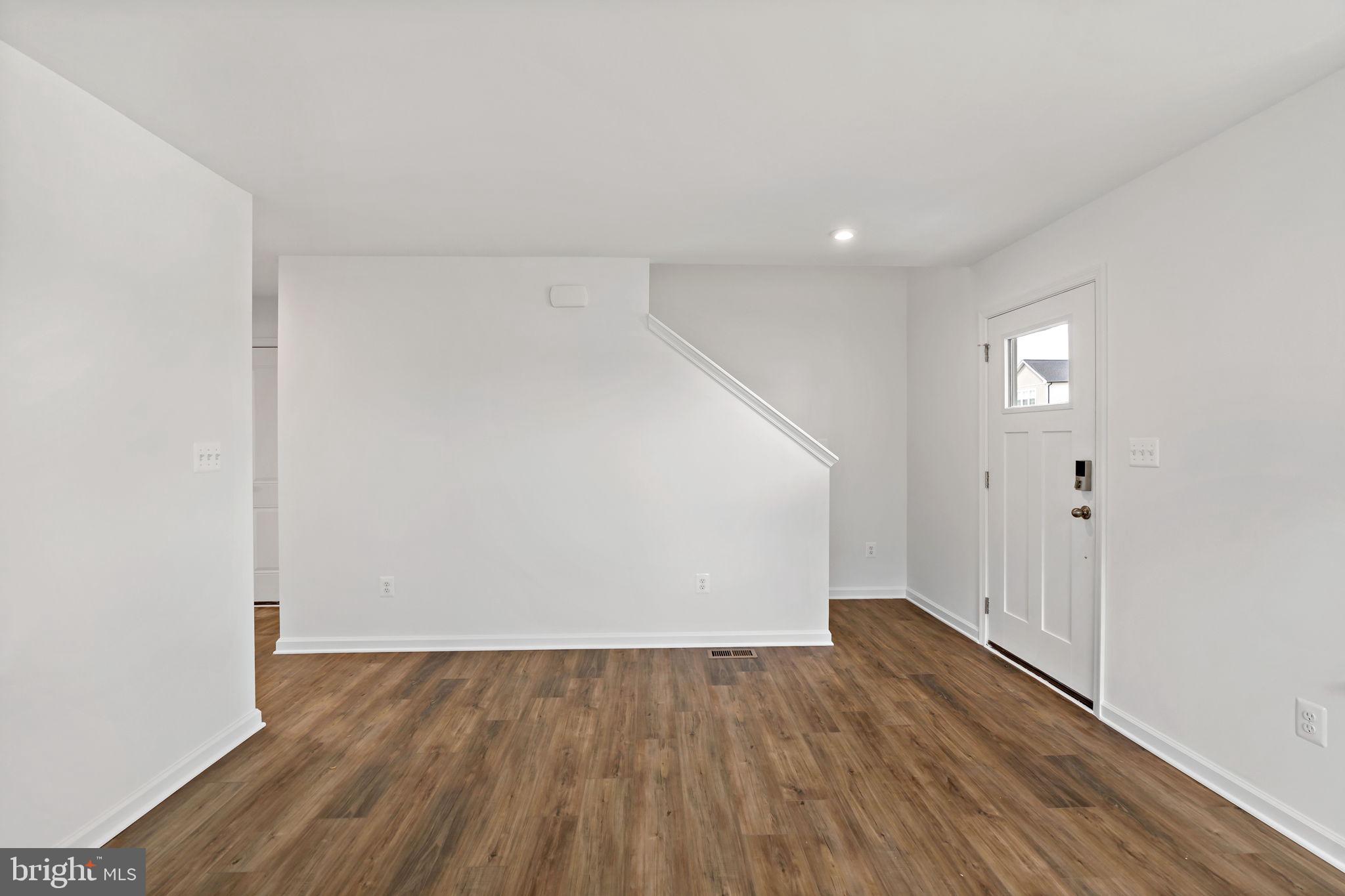 SOUTH BROOK - Residential