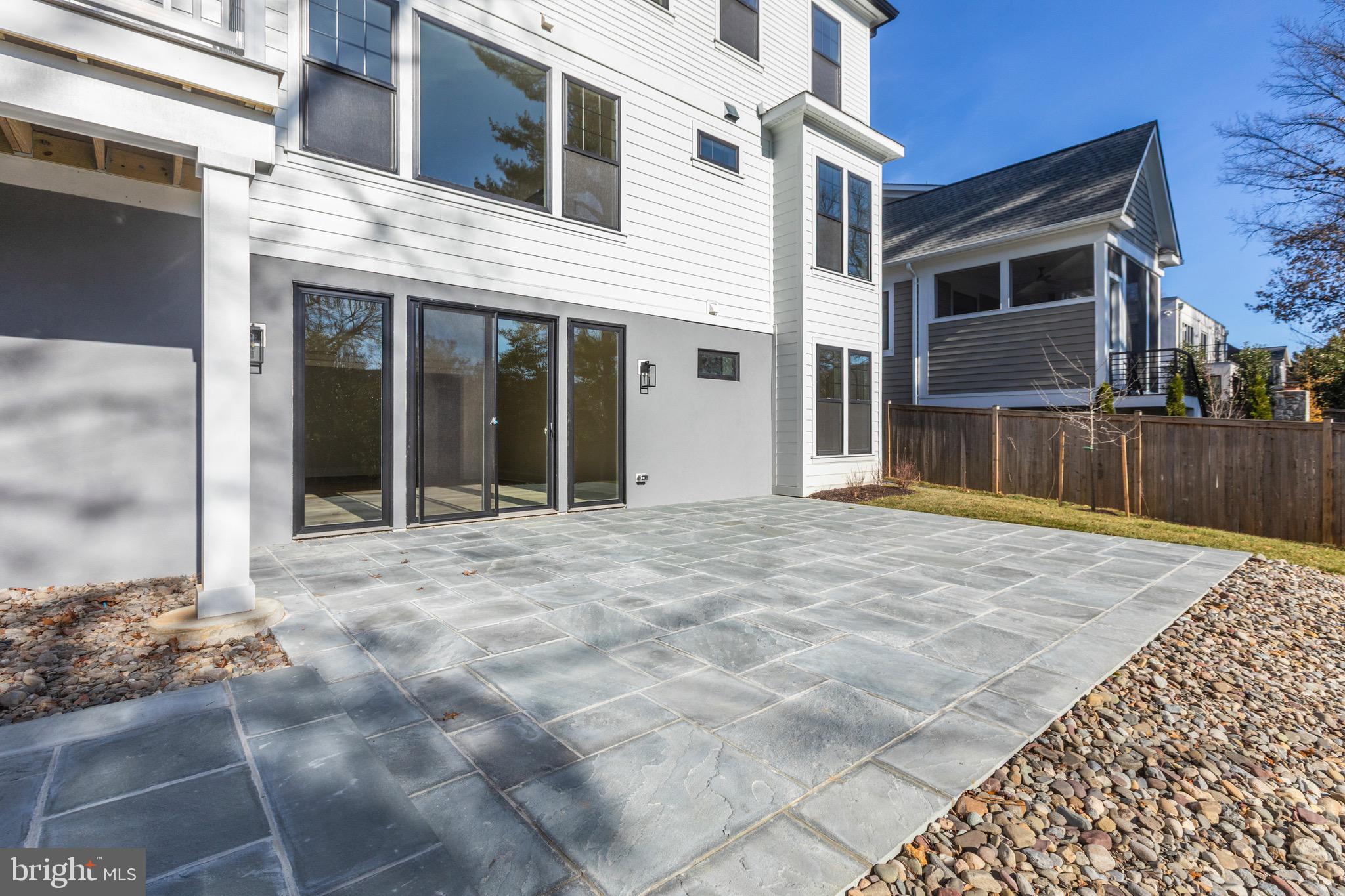 SOMERSET - Residential