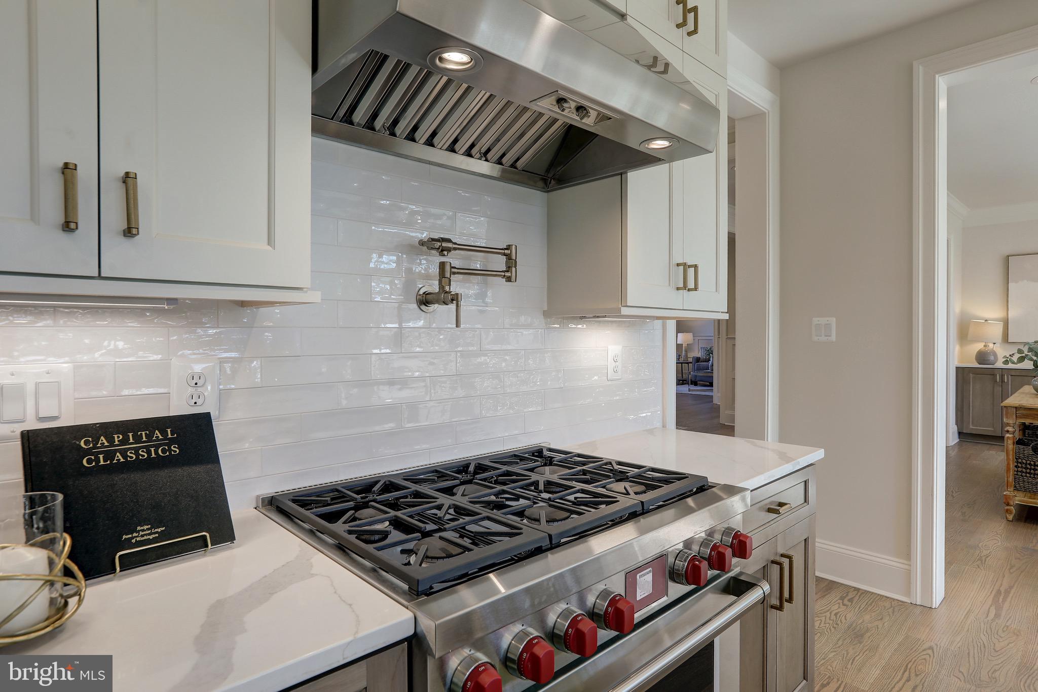 SOMERSET - Residential