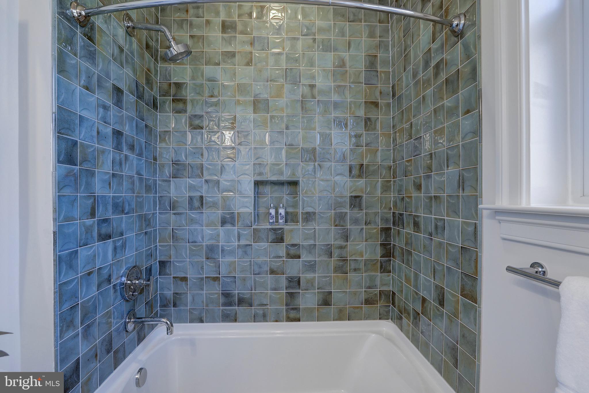 SOMERSET - Residential