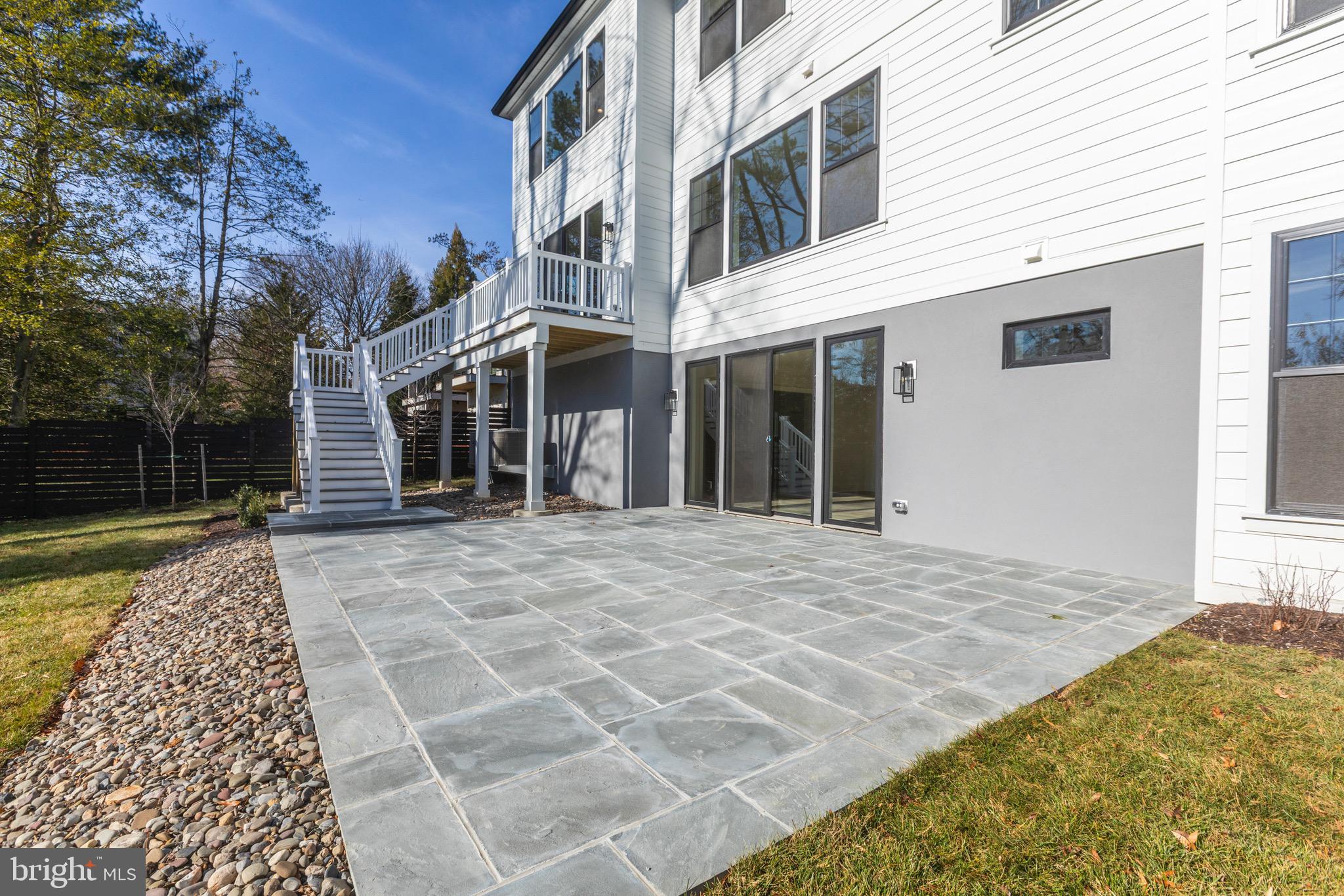 SOMERSET - Residential