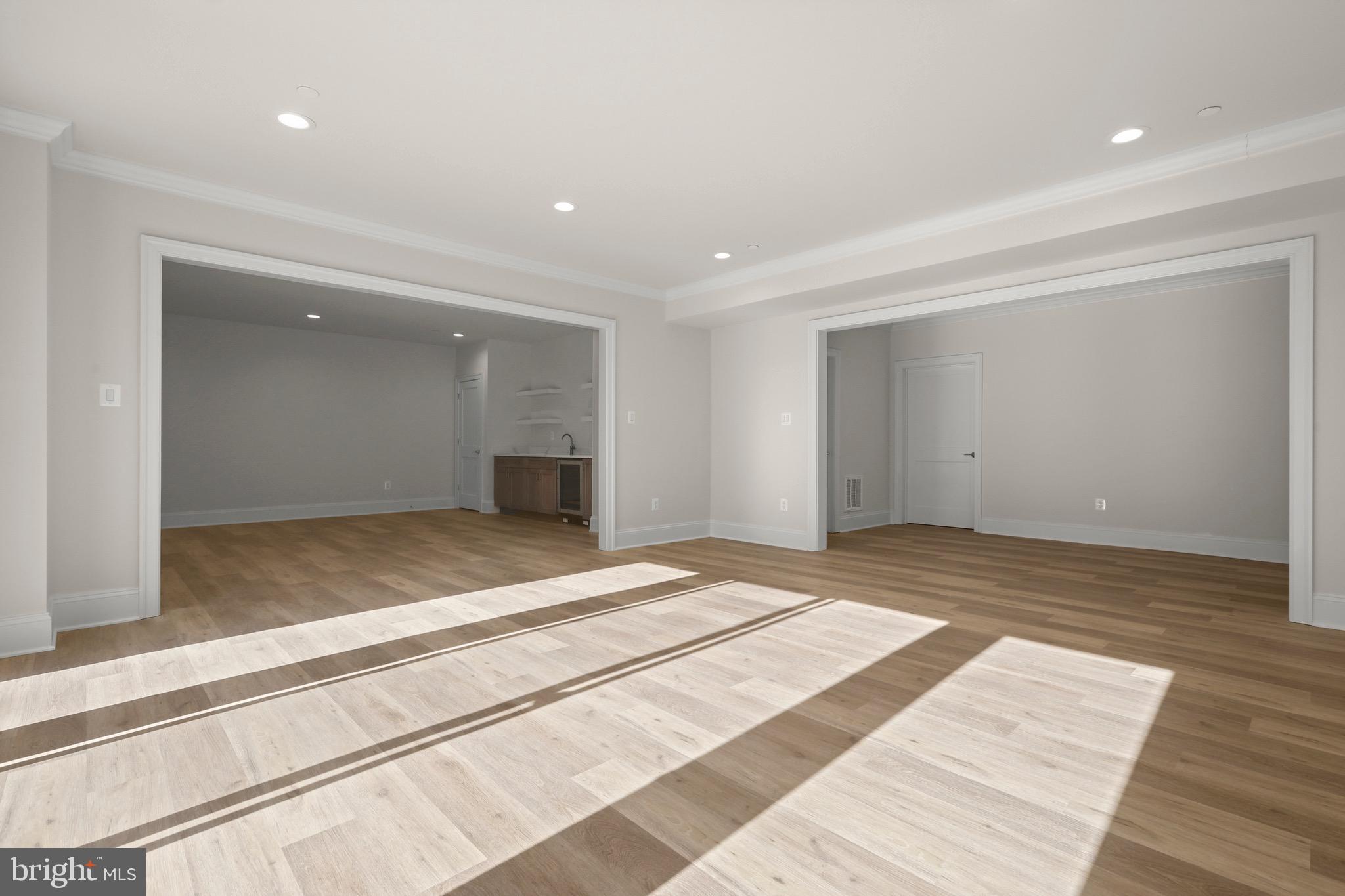 SOMERSET - Residential