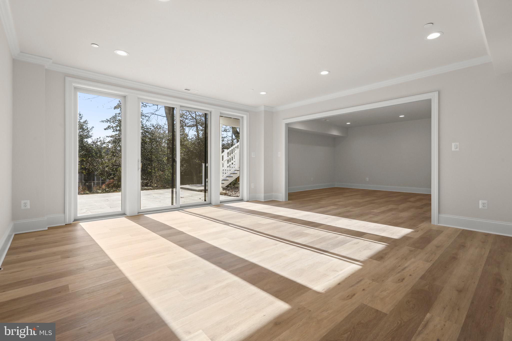 SOMERSET - Residential