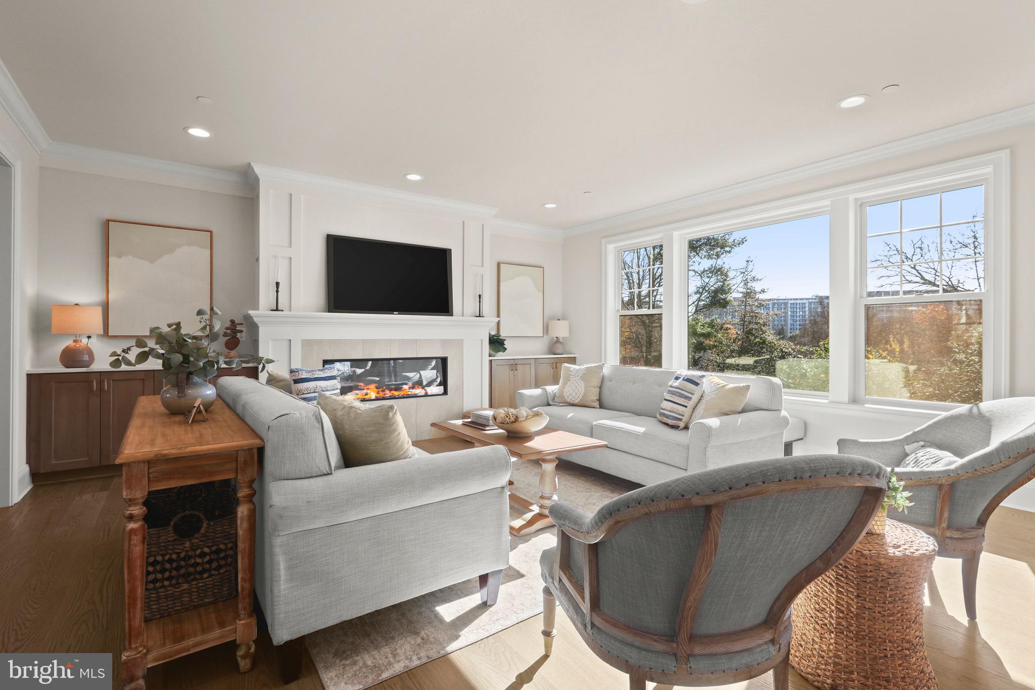 SOMERSET - Residential