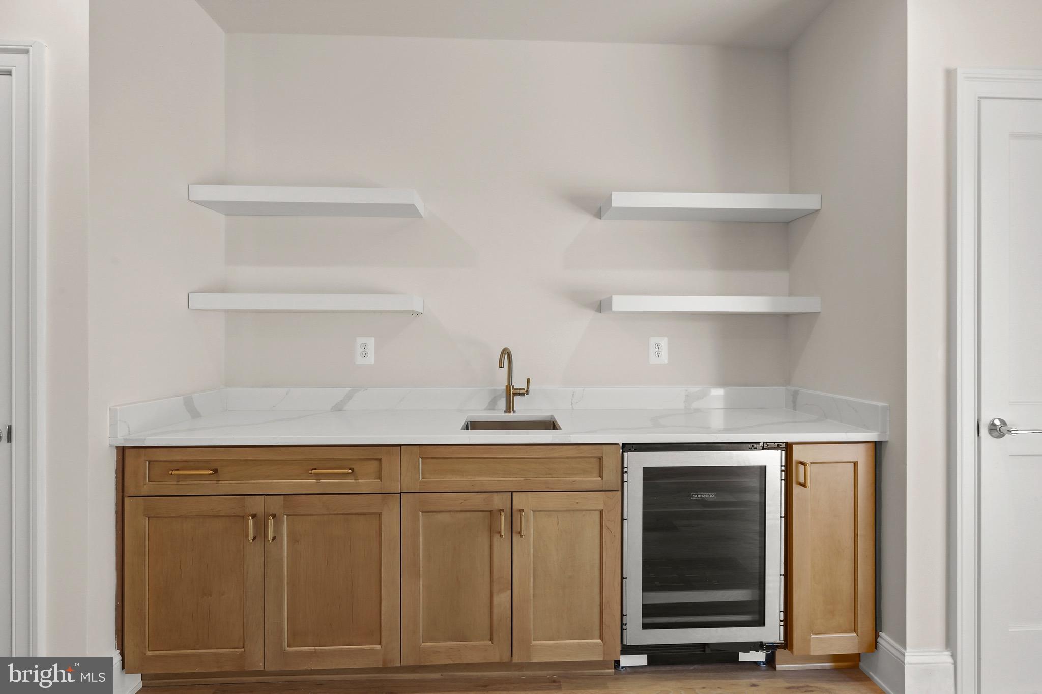 SOMERSET - Residential