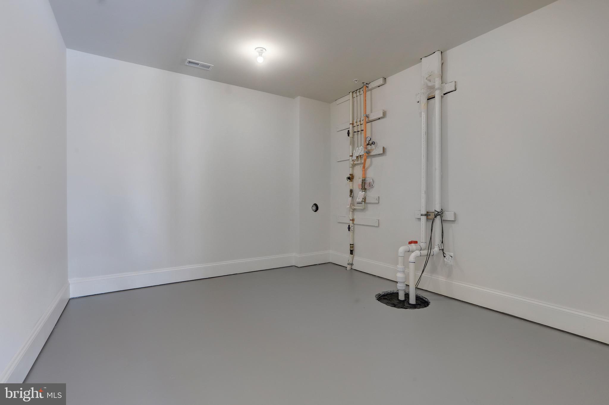 SOMERSET - Residential