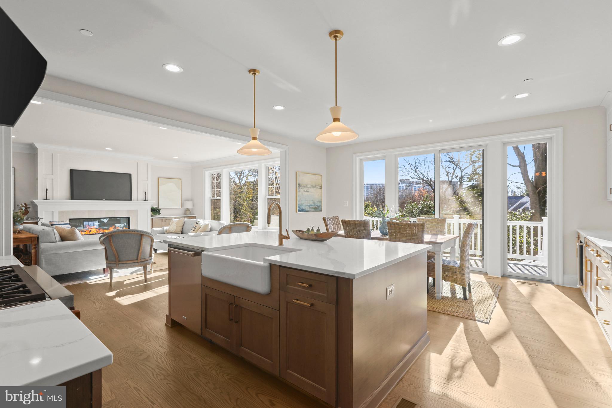 SOMERSET - Residential