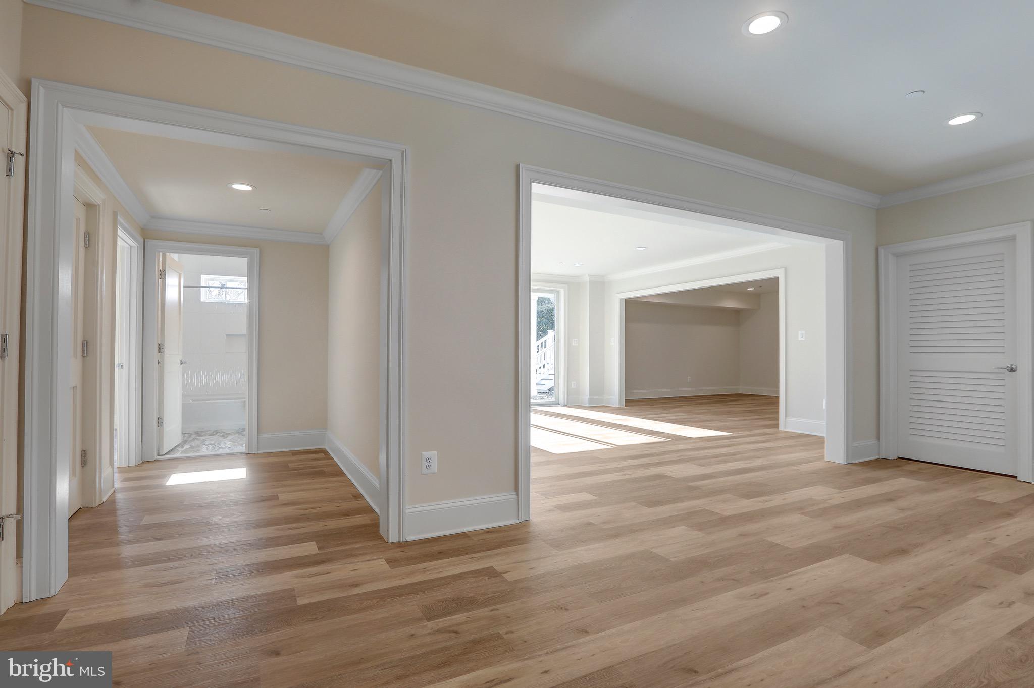 SOMERSET - Residential