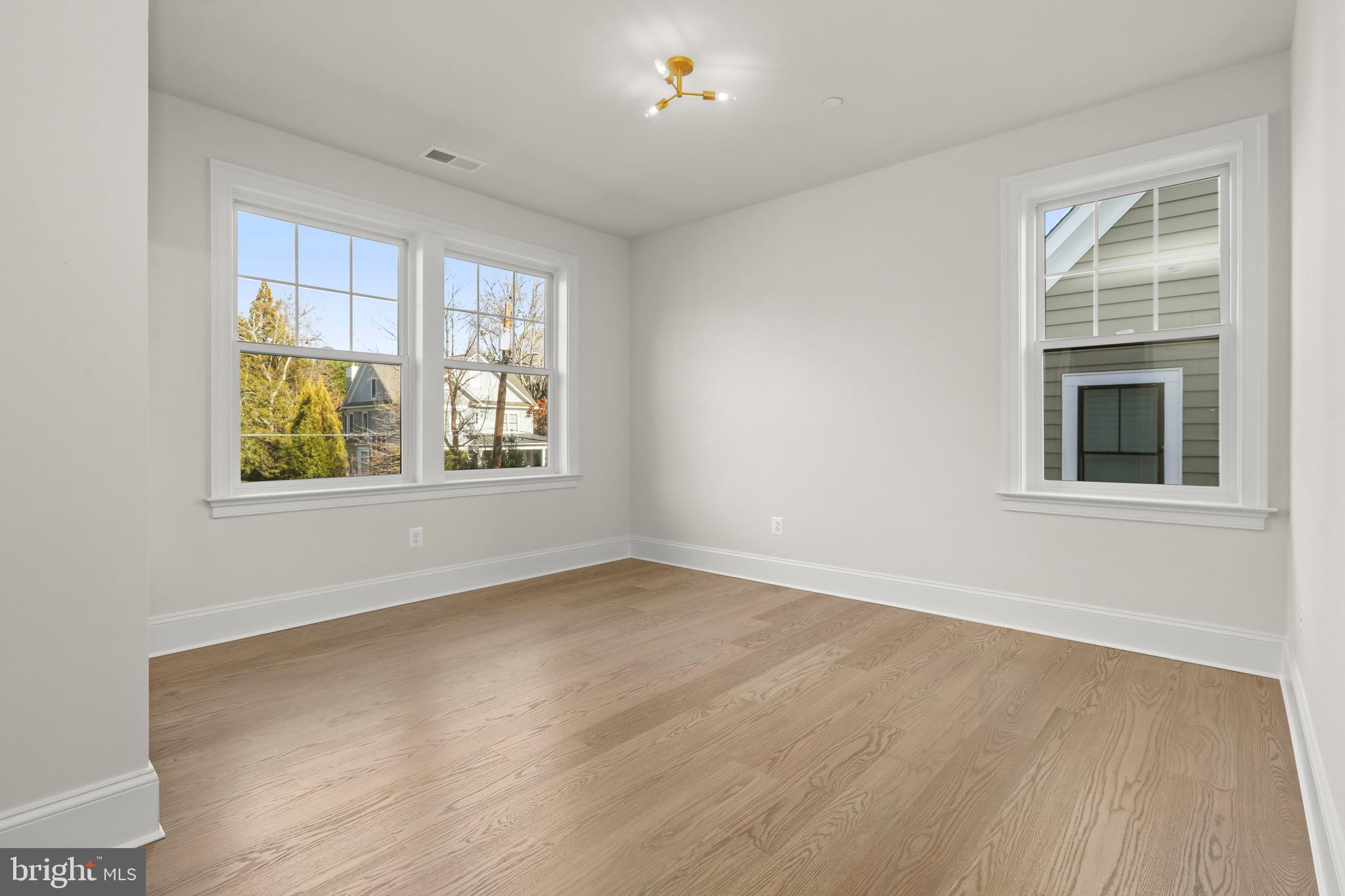 SOMERSET - Residential