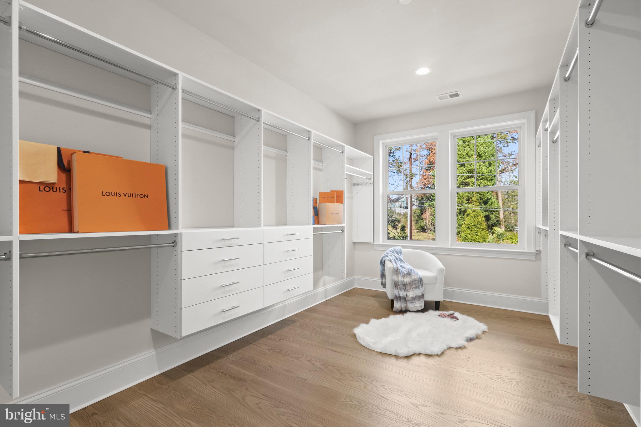 SOMERSET - Residential