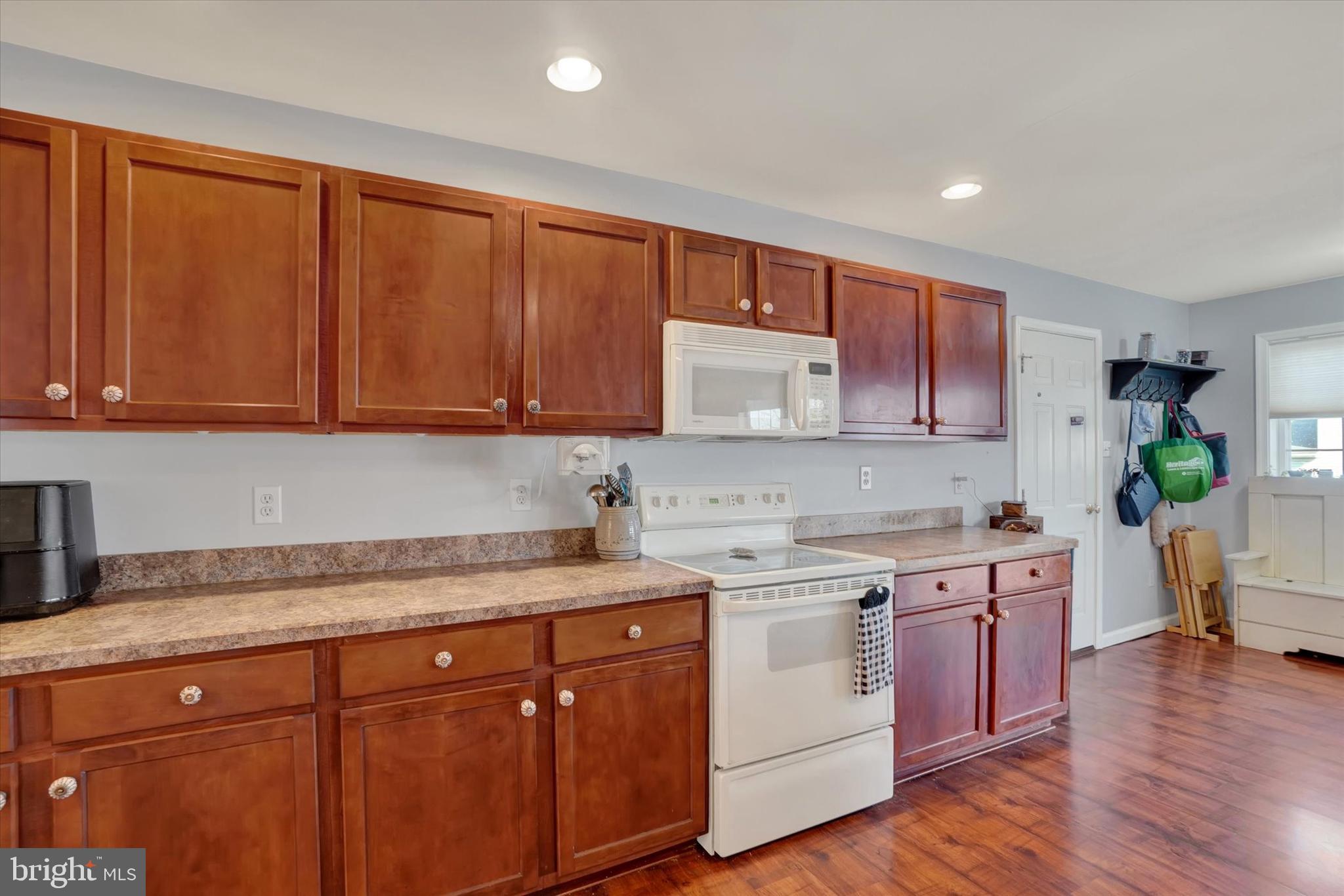 CRANBROOK ACRES - Residential