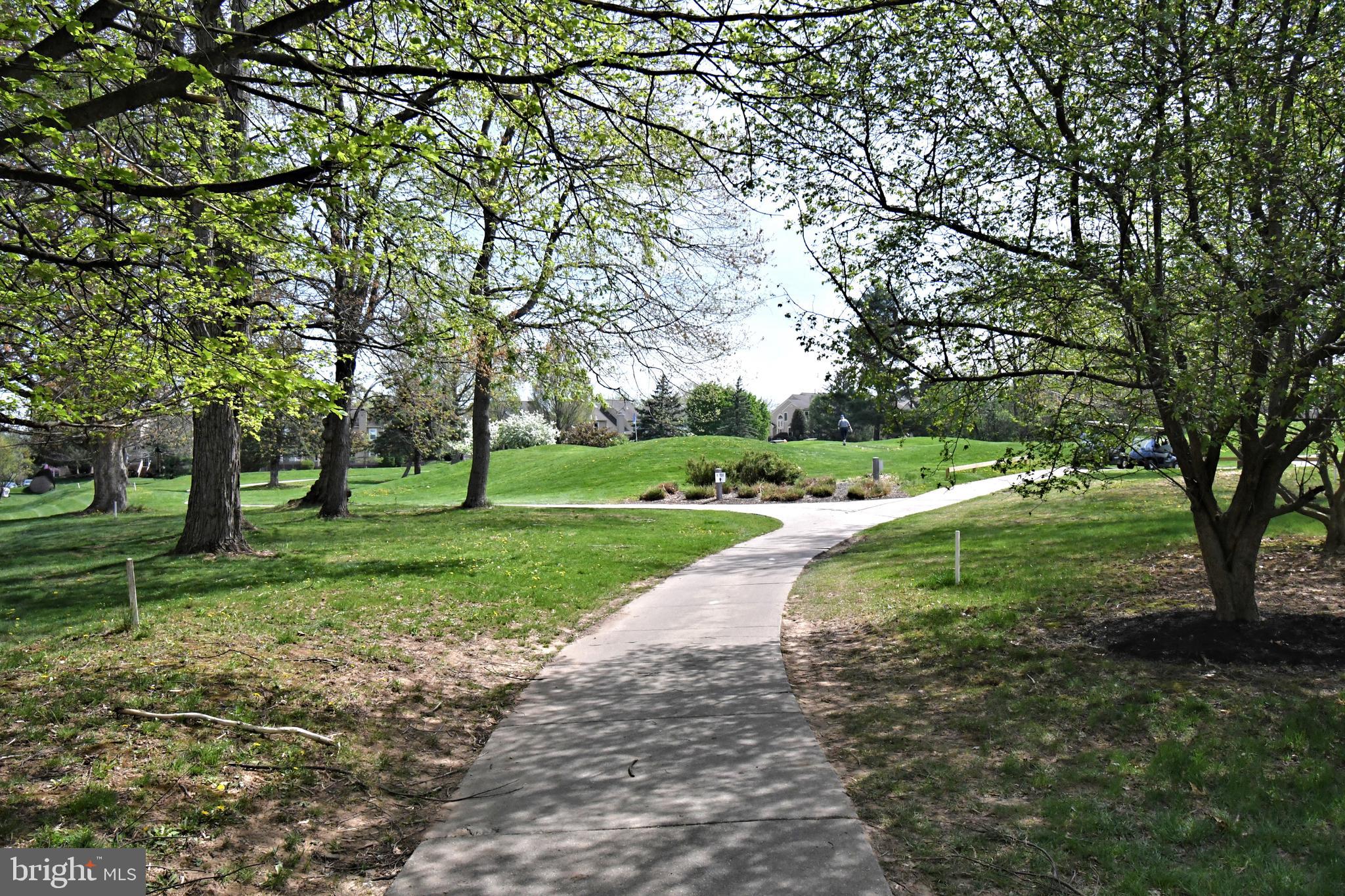 PINECREST - Residential