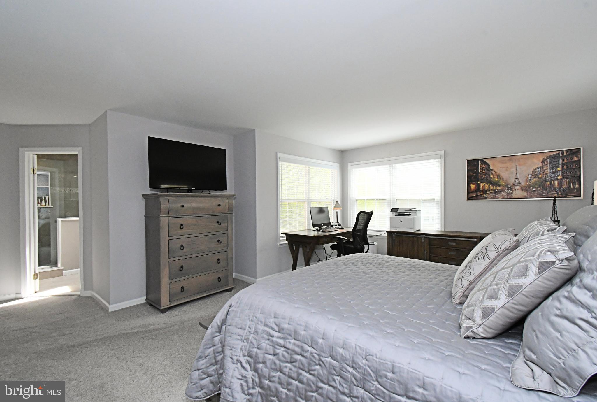 PINECREST - Residential