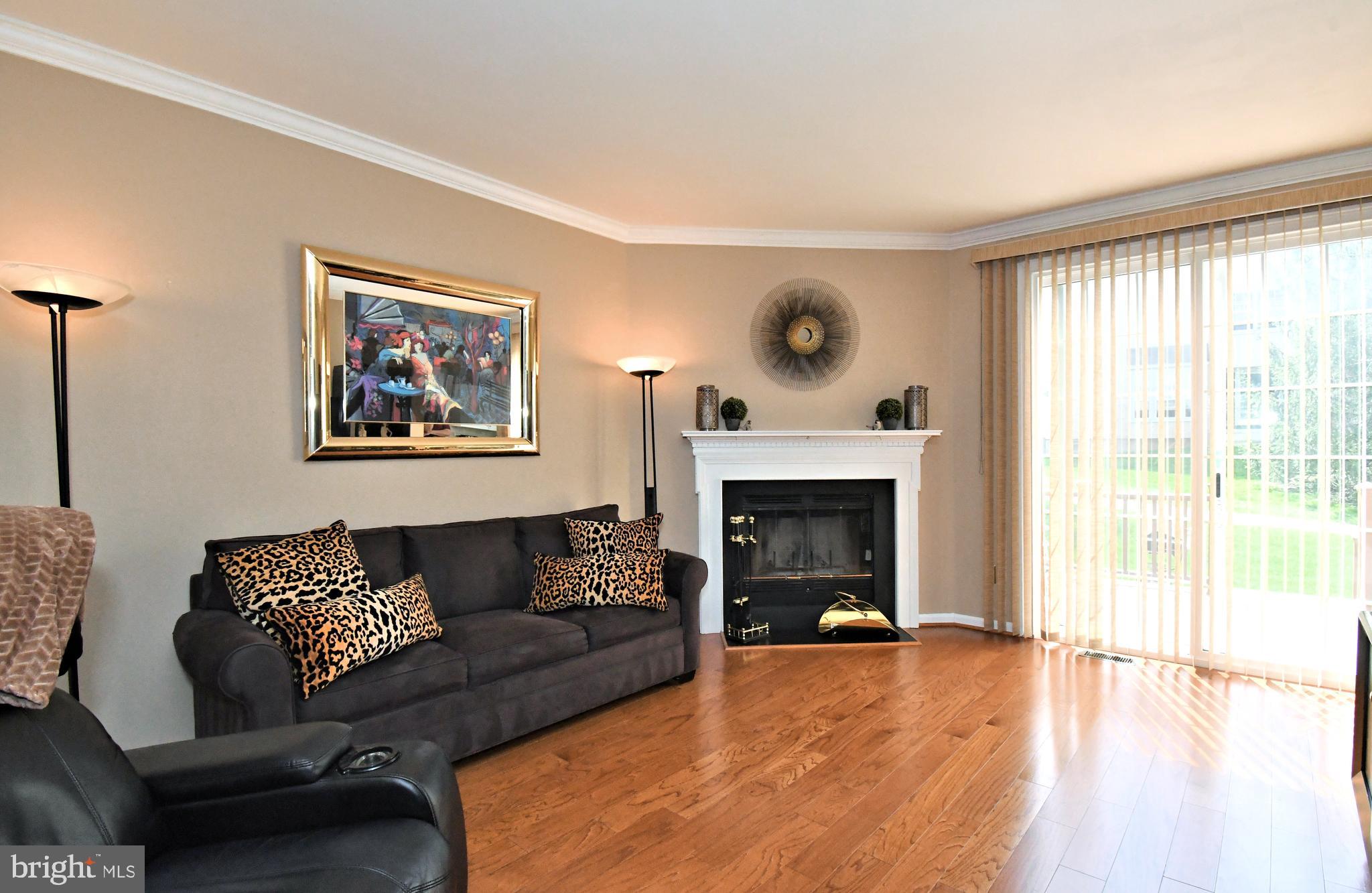 PINECREST - Residential