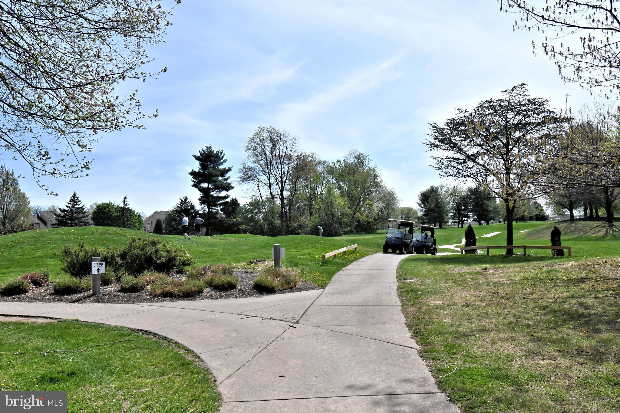 PINECREST - Residential