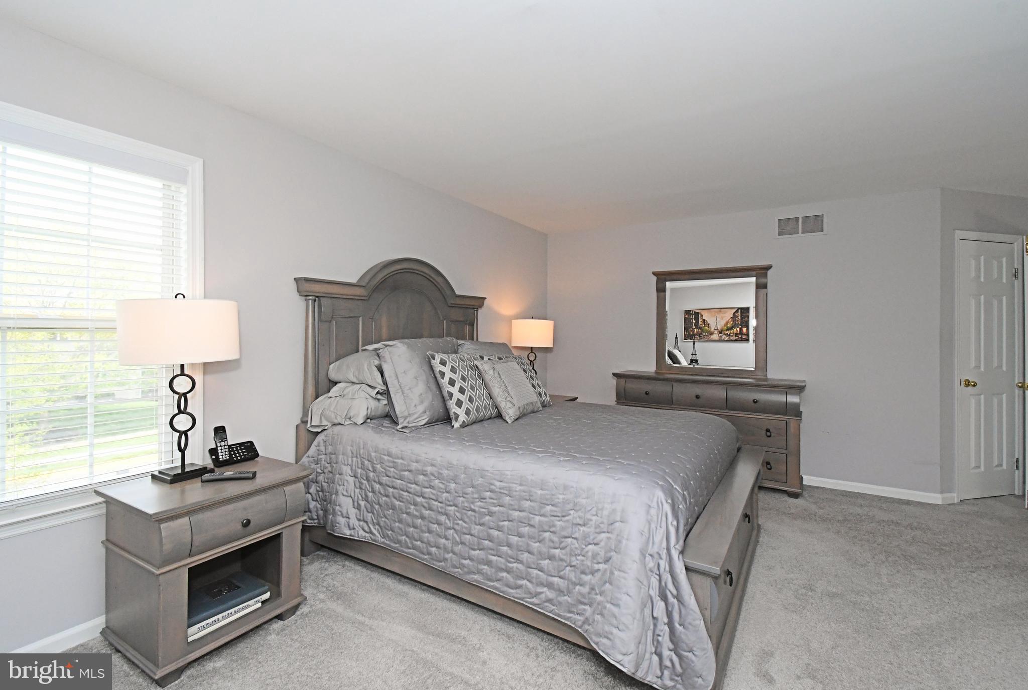 PINECREST - Residential