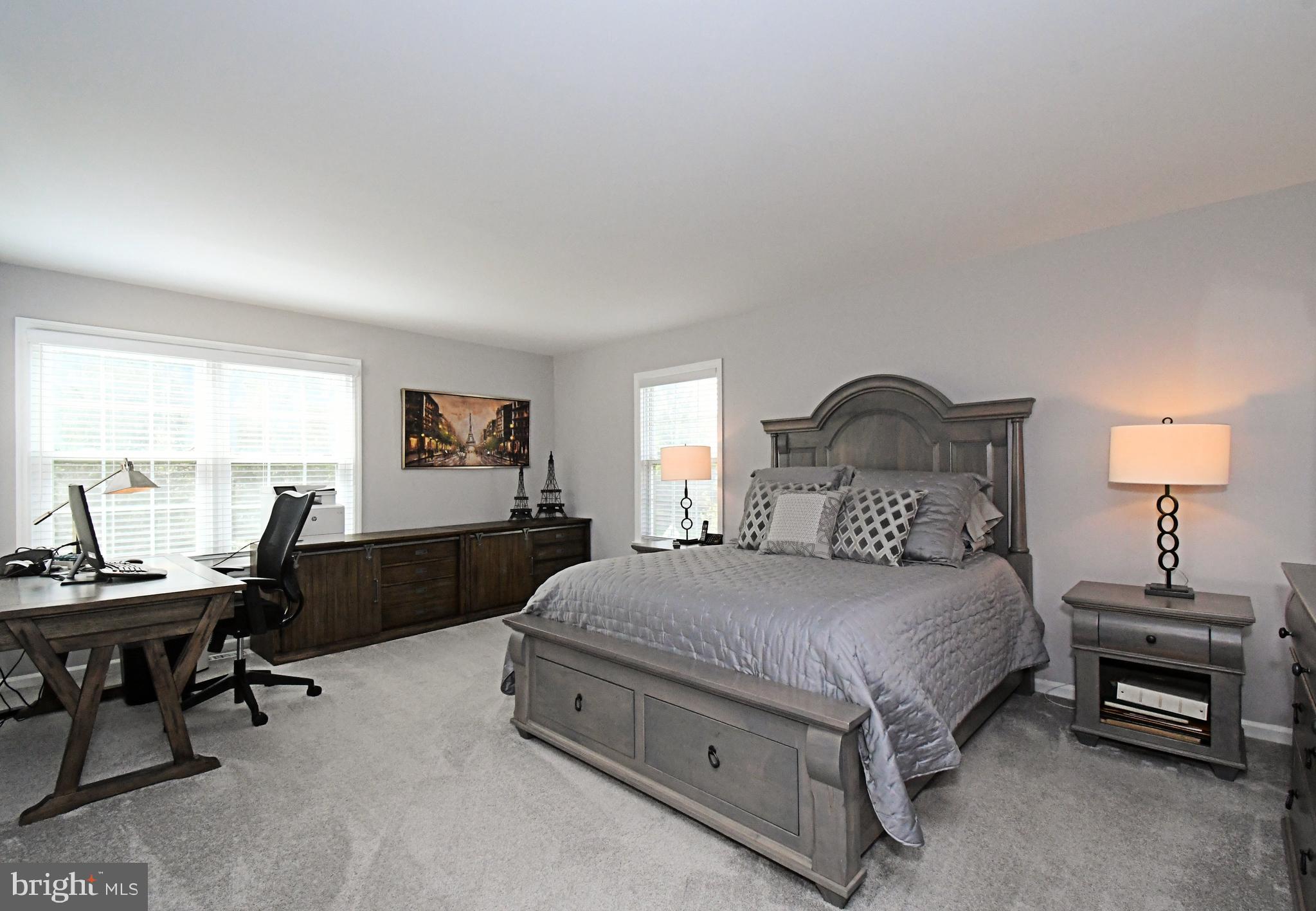 PINECREST - Residential