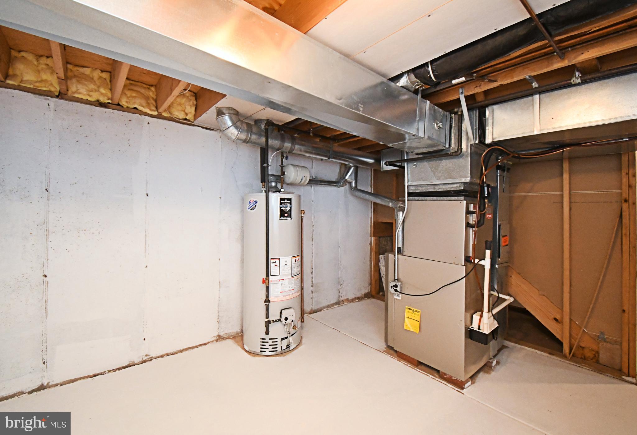 PINECREST - Residential