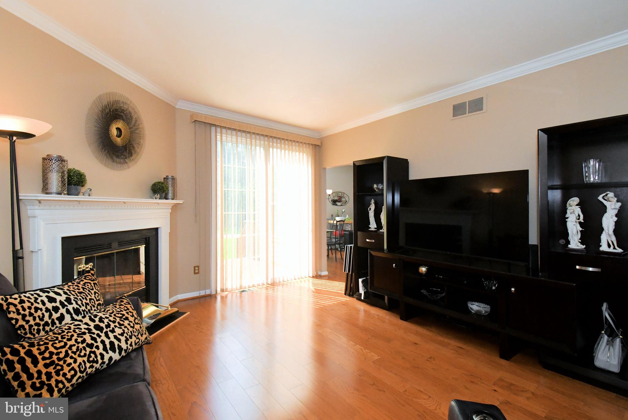 PINECREST - Residential