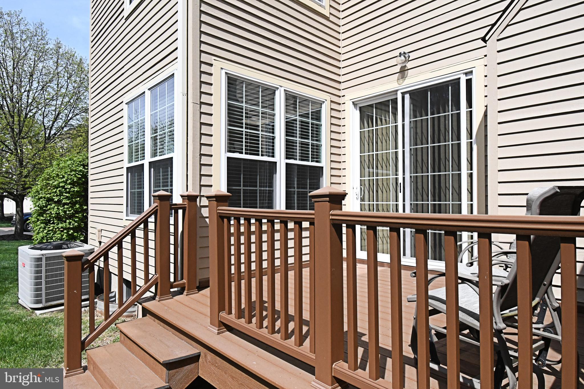 PINECREST - Residential