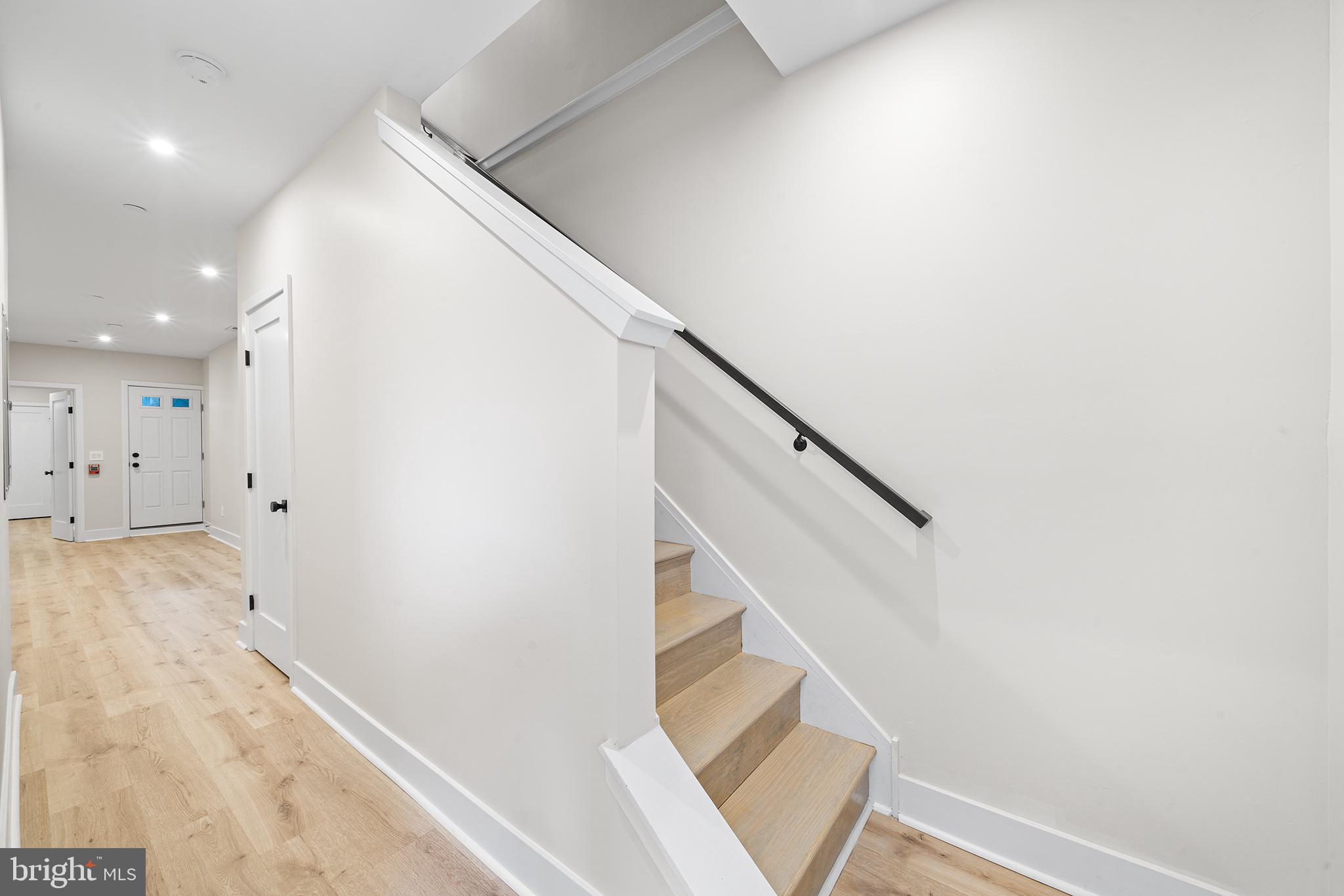 OLDE KENSINGTON - Residential Lease