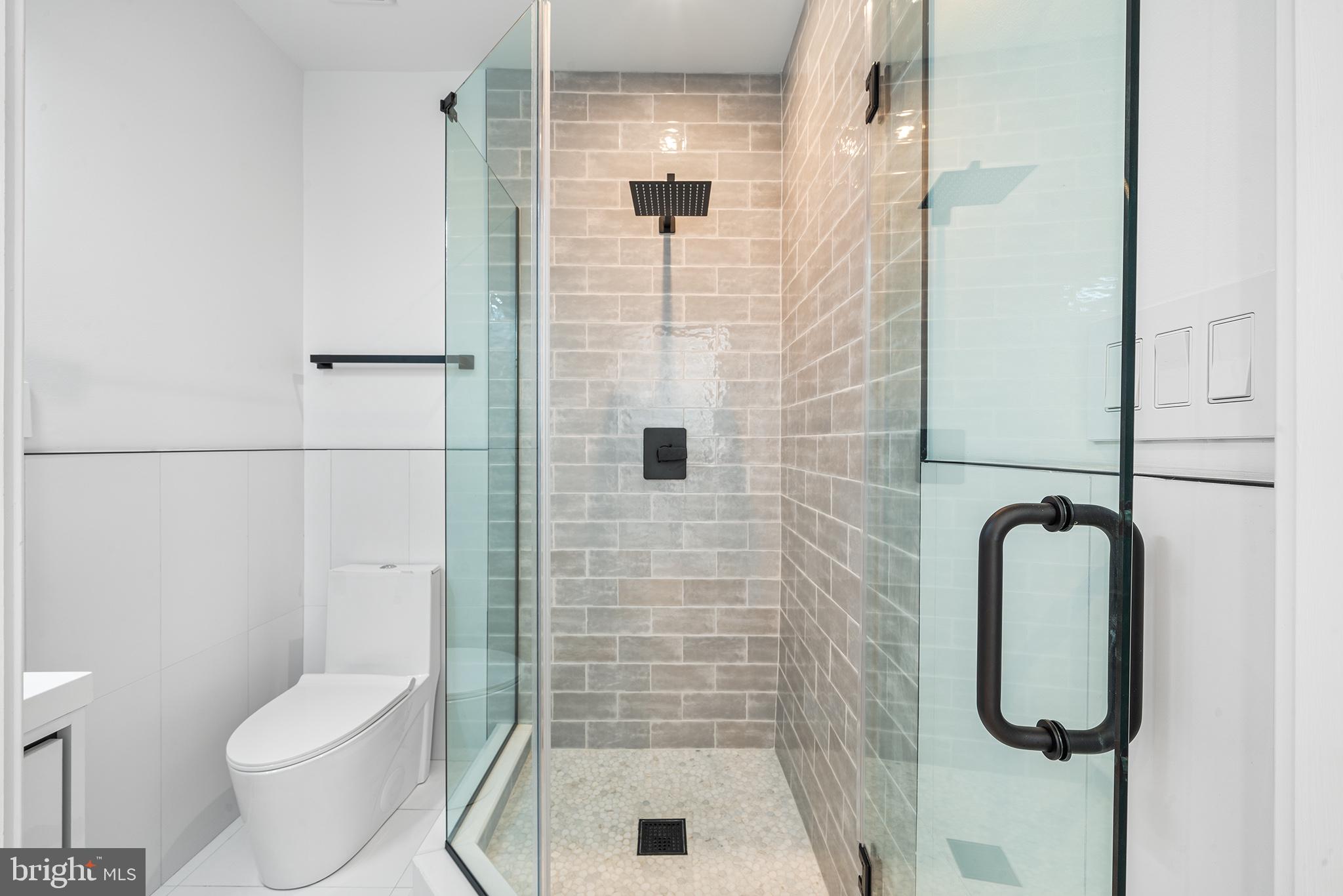 OLDE KENSINGTON - Residential Lease