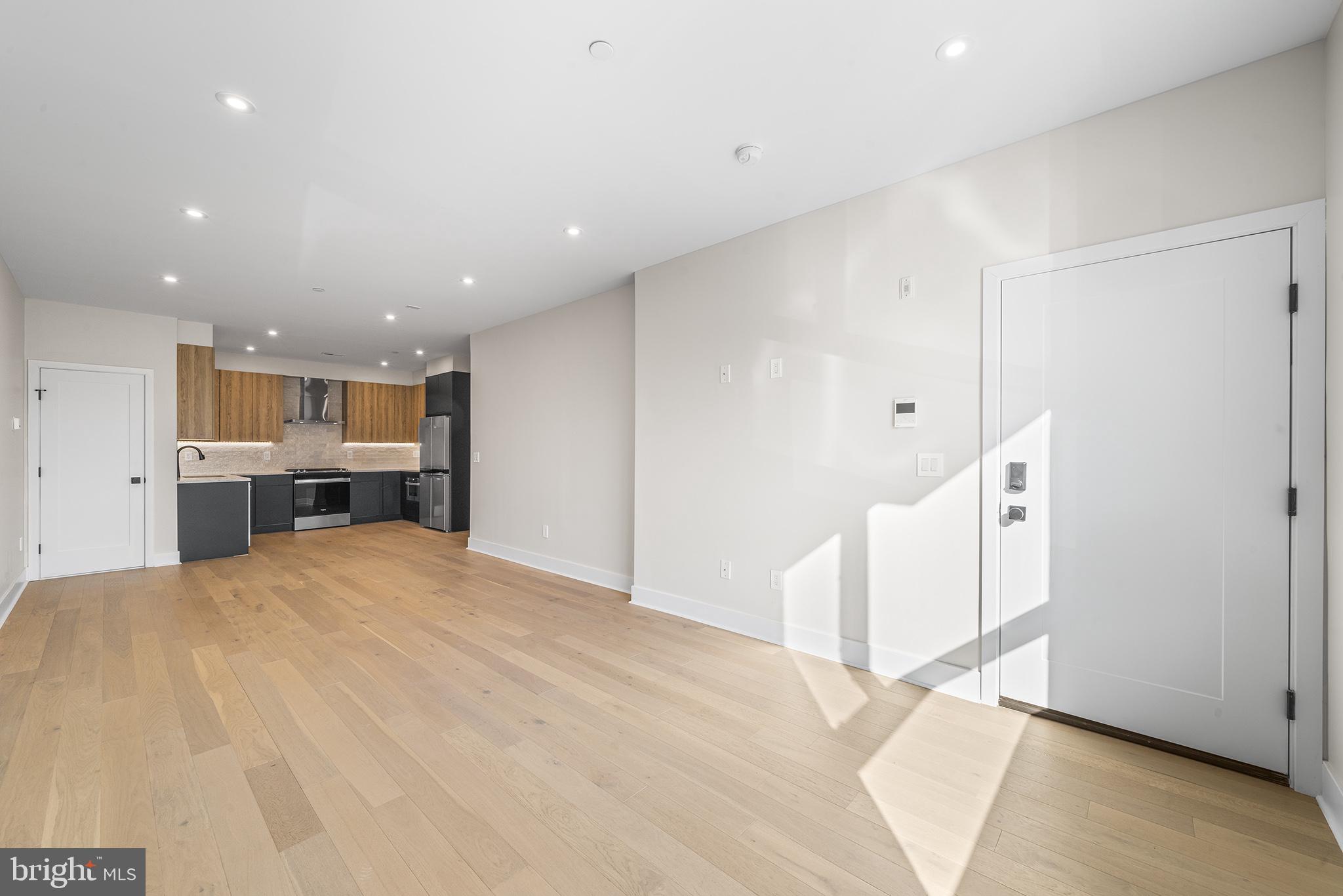 OLDE KENSINGTON - Residential Lease