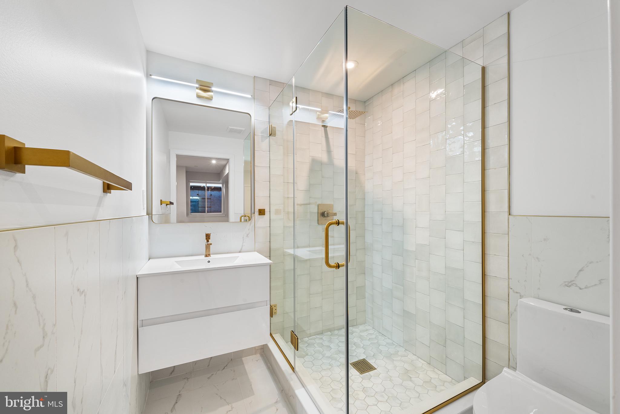 OLDE KENSINGTON - Residential Lease