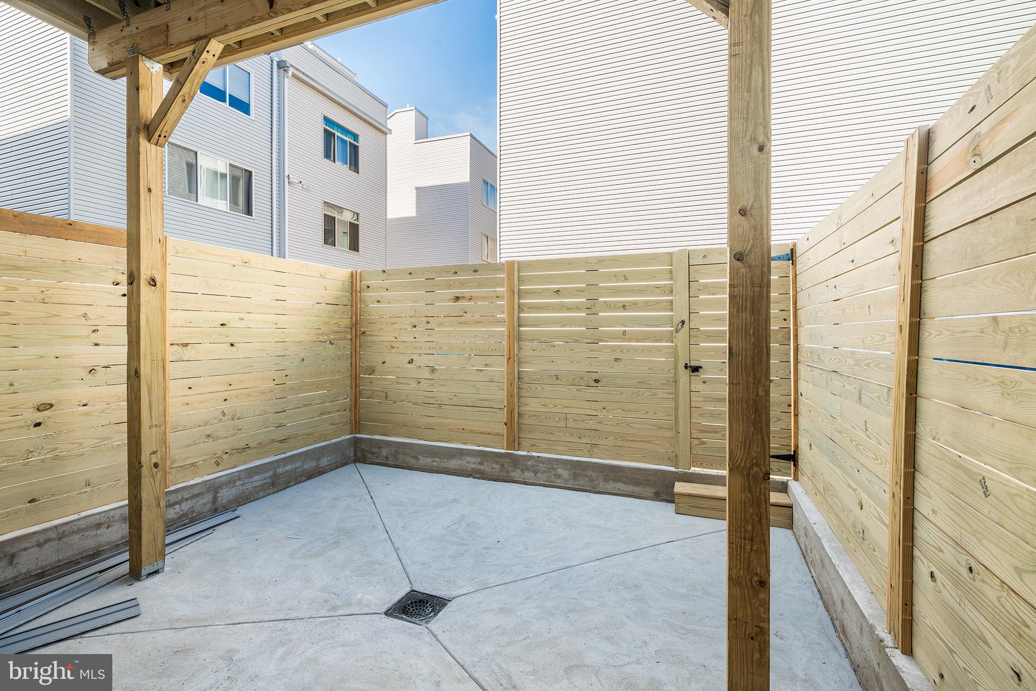 OLDE KENSINGTON - Residential Lease