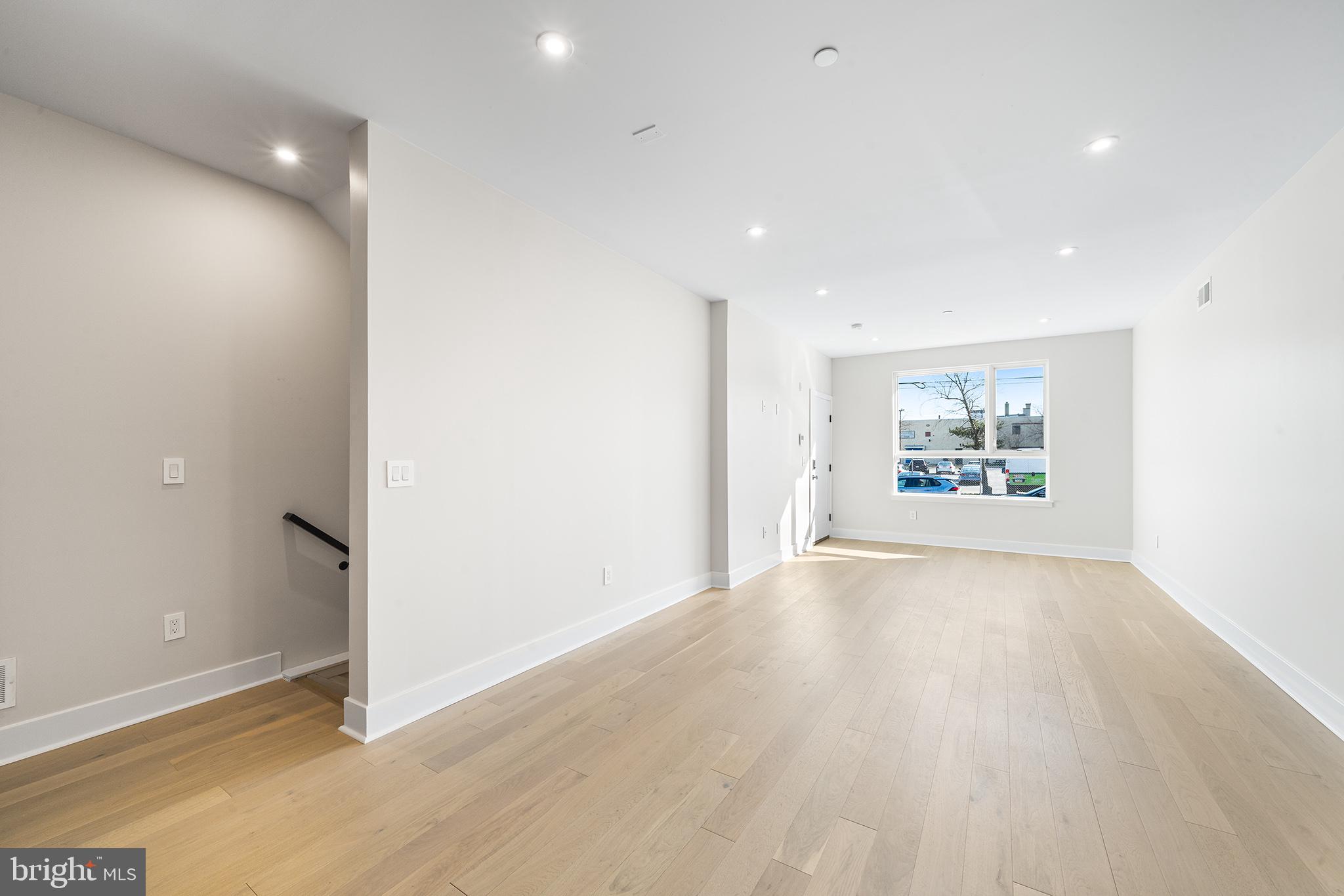 OLDE KENSINGTON - Residential Lease