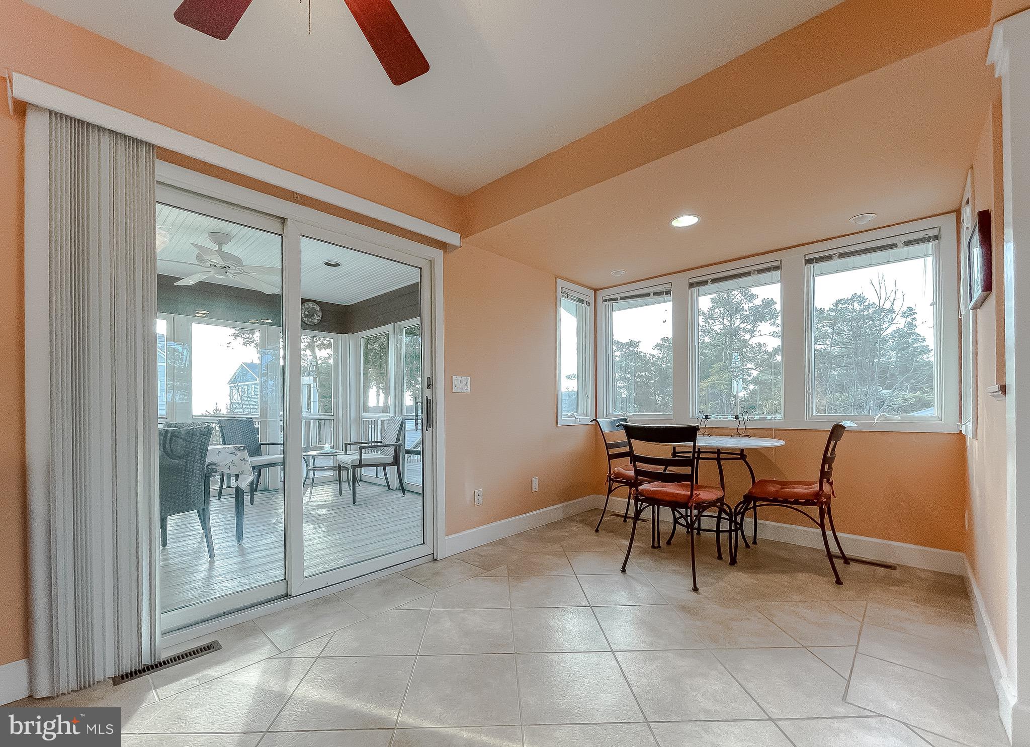 HAYS BEACH - Residential