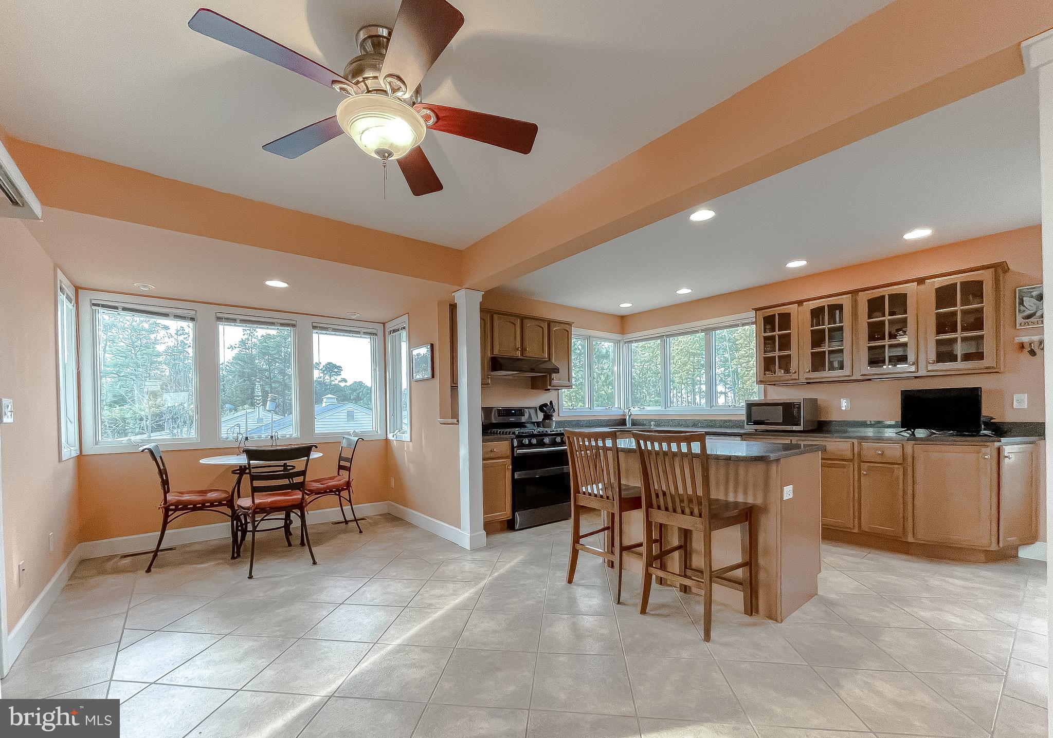 HAYS BEACH - Residential