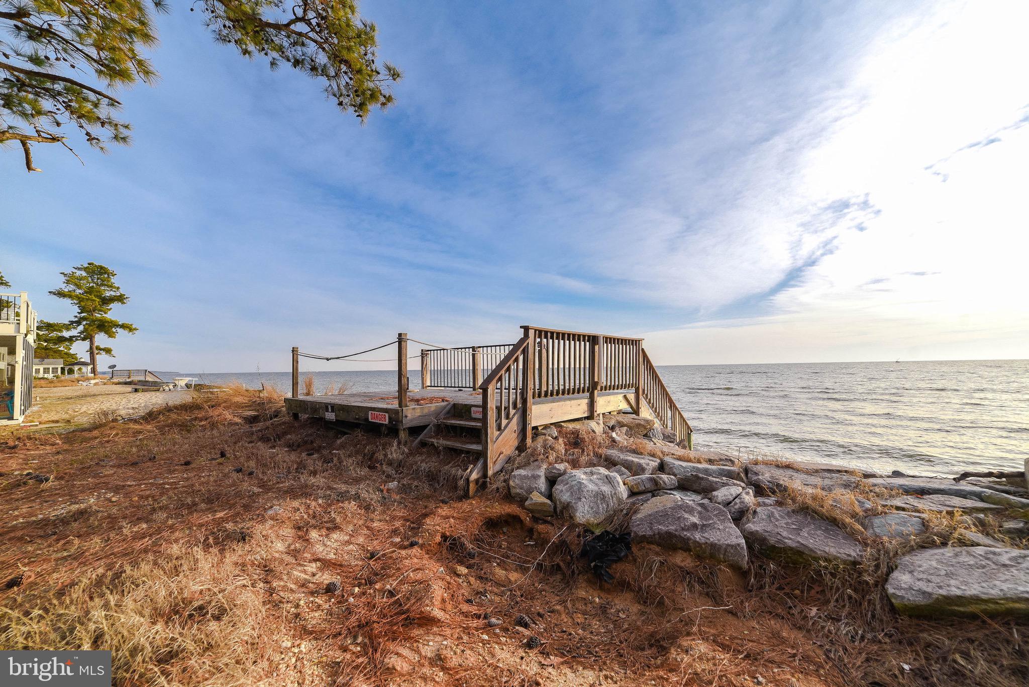 HAYS BEACH - Residential