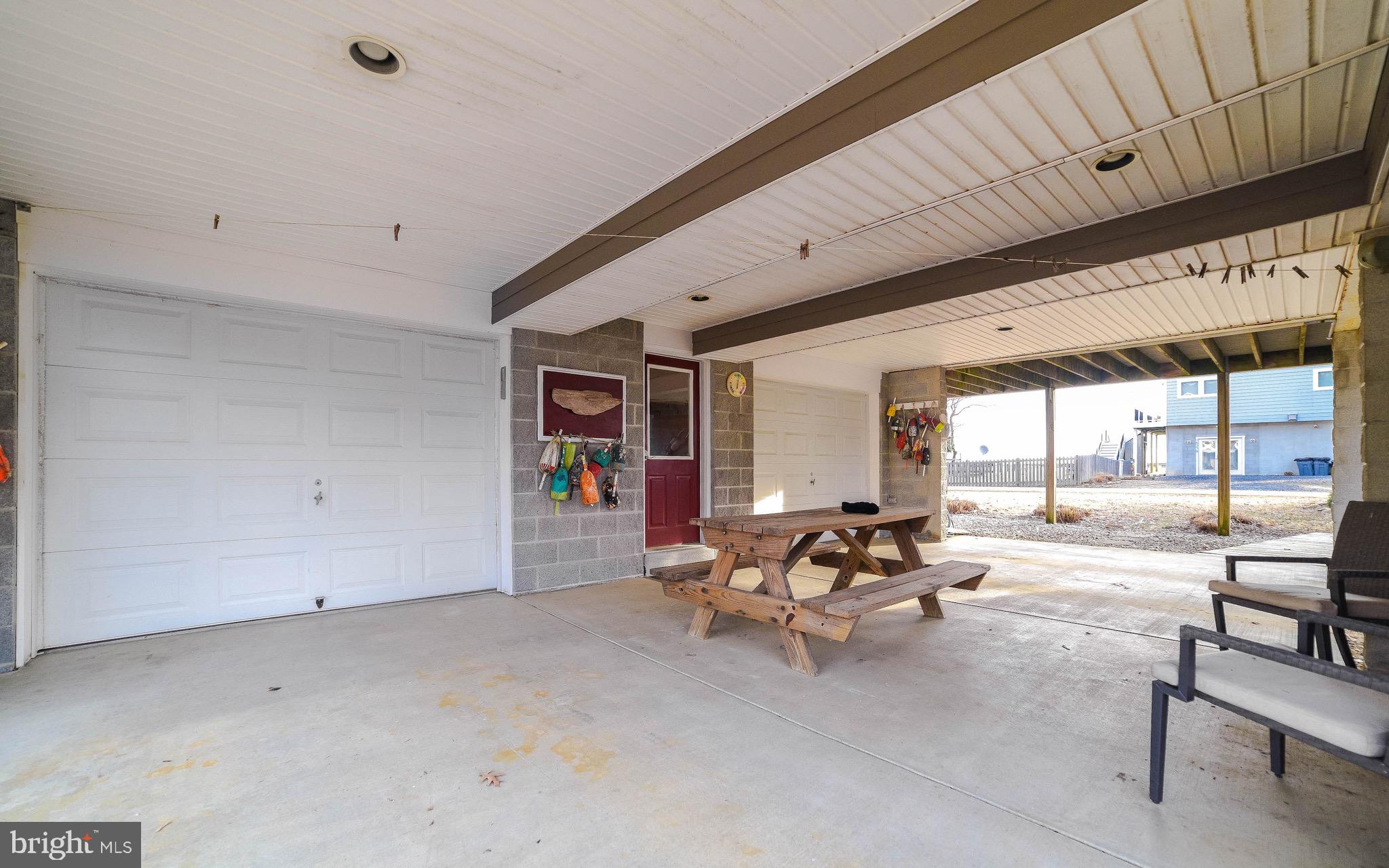 HAYS BEACH - Residential