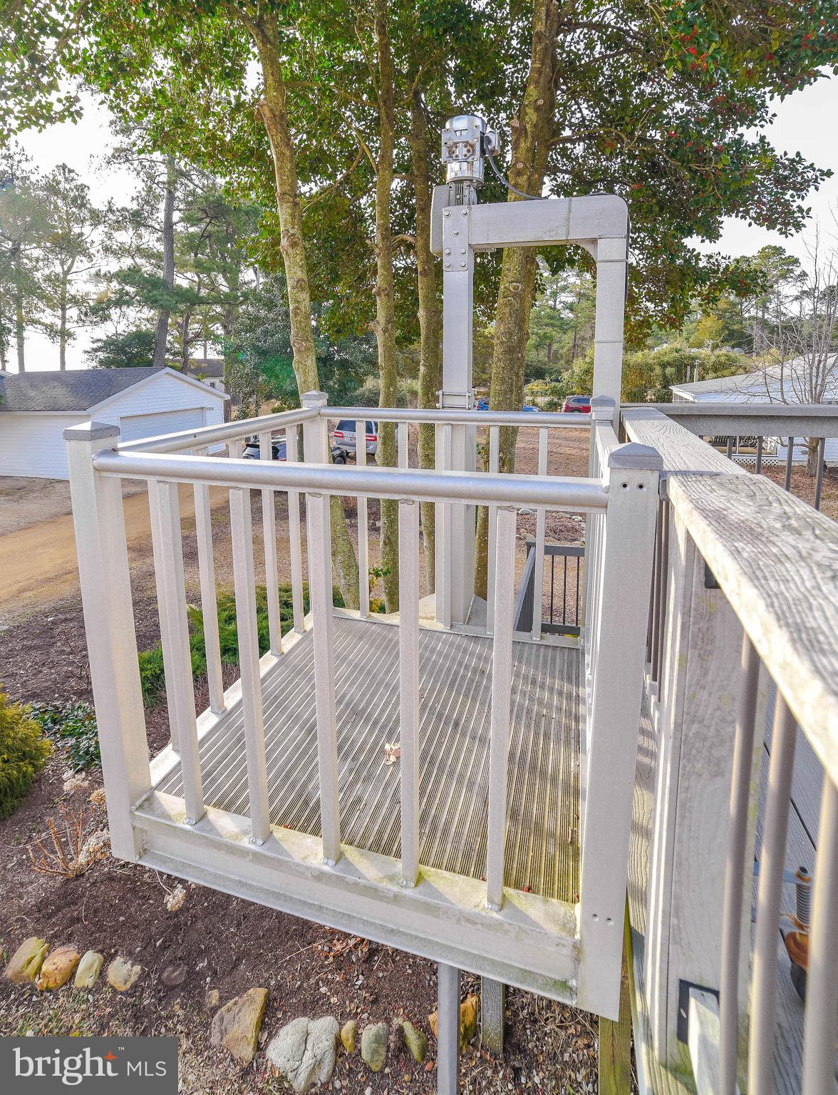 HAYS BEACH - Residential